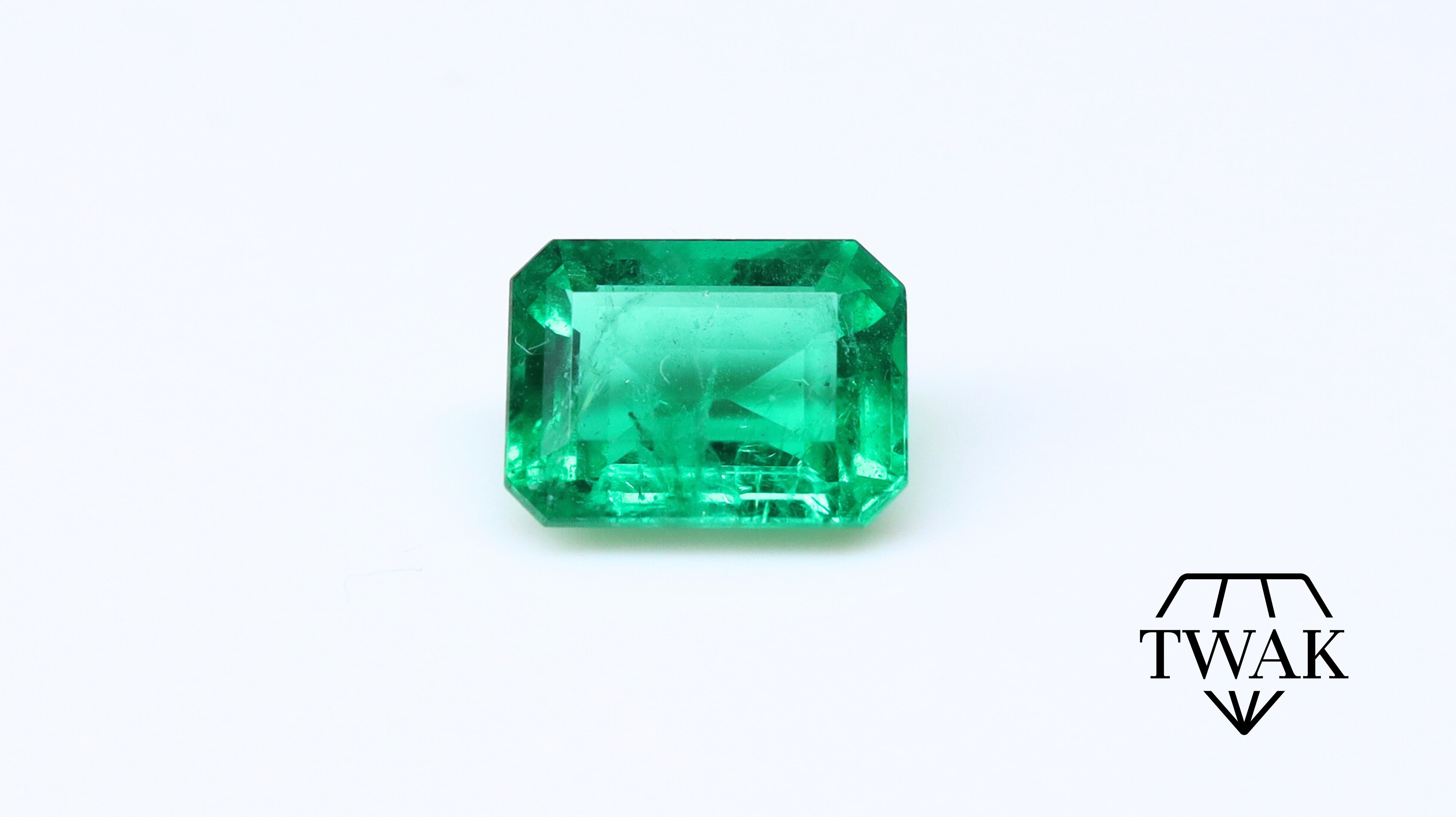 A beautiful Emerald with excellent color, crystal, and saturation.

Details and description:
Dimensions: 7.18 x 5.38 x 3.25mm
Weight: 0.98ct
Color: Intense Green 
Treatment: Oil

Emeralds are naturally porous and inclusive stones, with surface