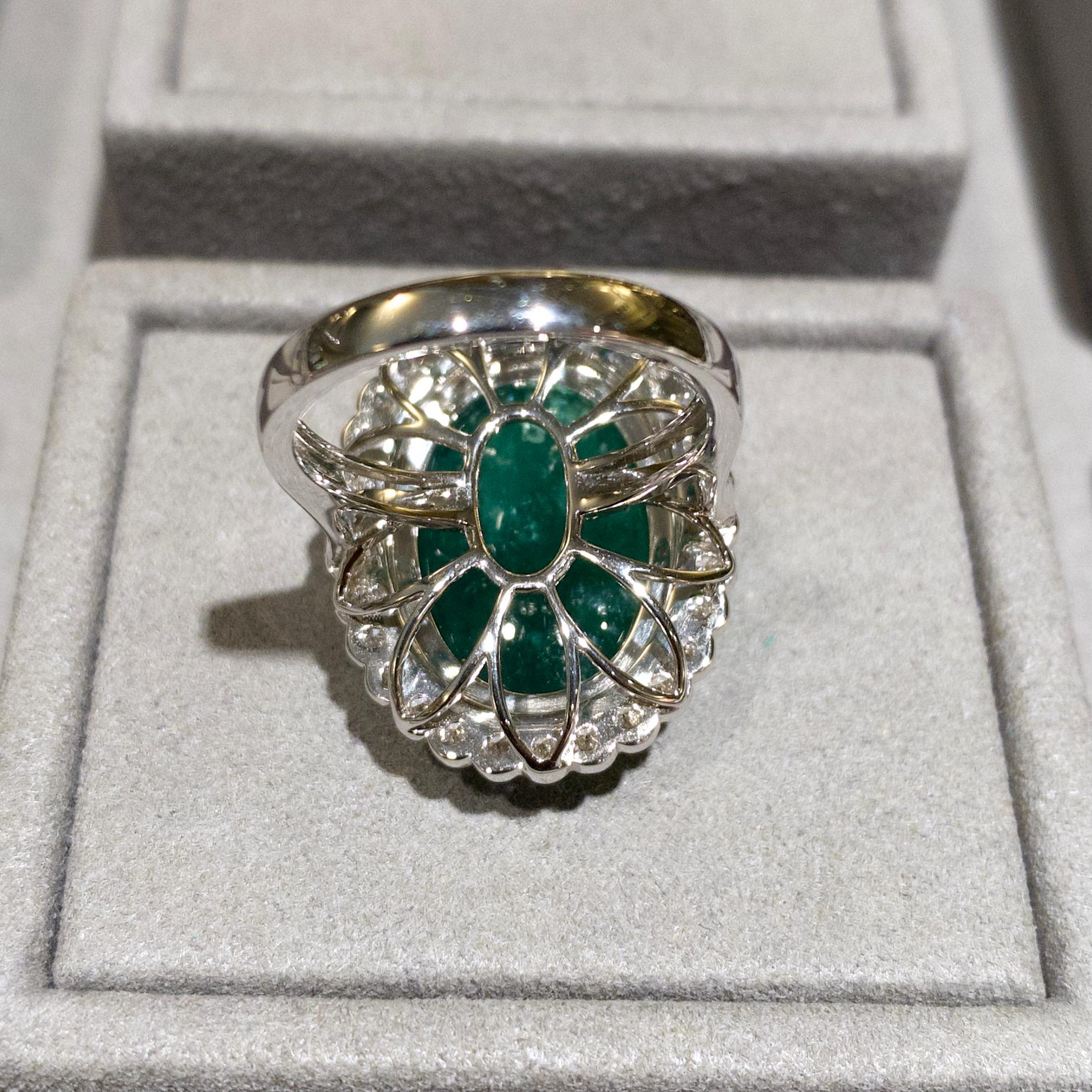 Emerald Cabochon 15.48ct Muzo Color and Diamond Ring in 18K In New Condition In Melbourne, AU