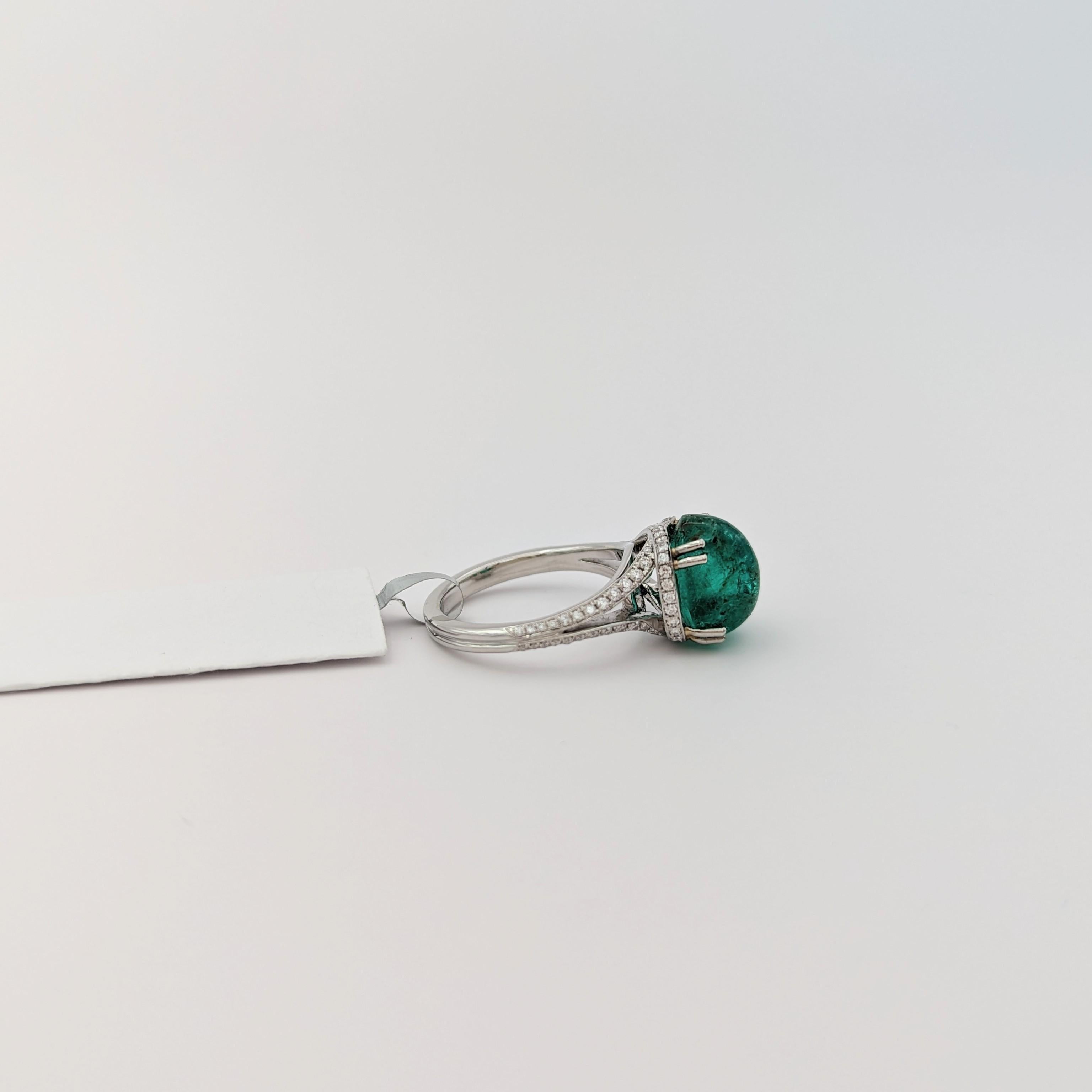 Emerald Cabochon and White Diamond Cocktail Ring in Platinum For Sale 1