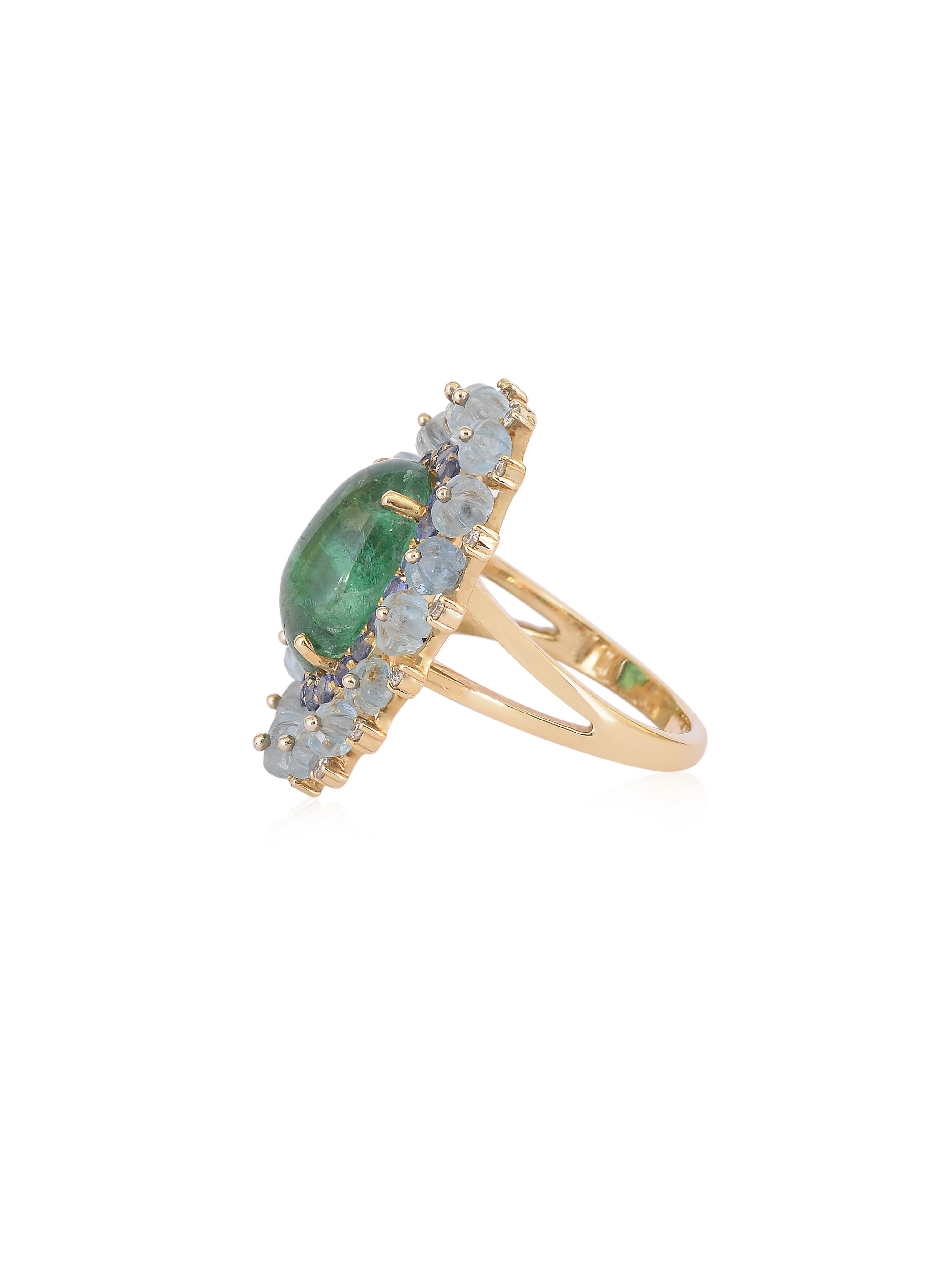 Women's or Men's Emerald Cabochon Cocktail ring with hand carved aquamarine and diamonds in Gold For Sale