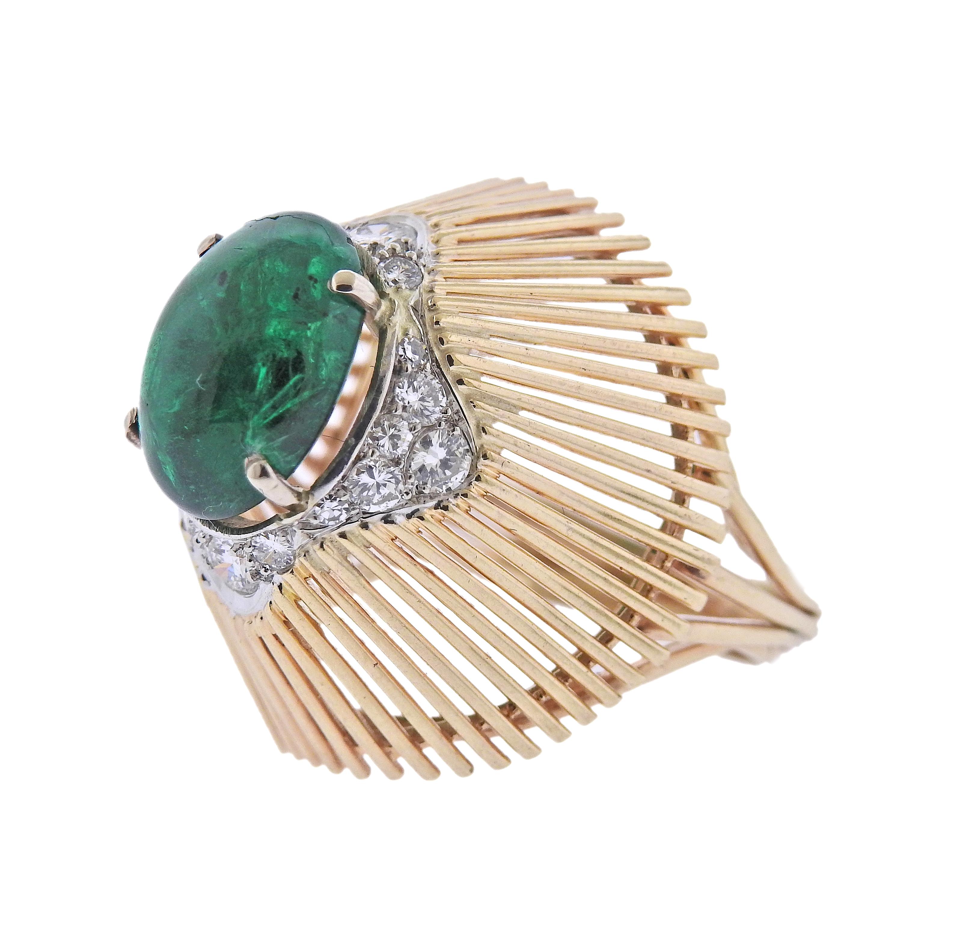 14k gold vintage ring, with center oval 12.7 x 9.7mm emerald cabochon, and side approx. 0.50ctw in diamonds. Ring size - 6.25, ring top - 25mm x 23mm. Marked: GG mark. Weight - 8.3 grams. 