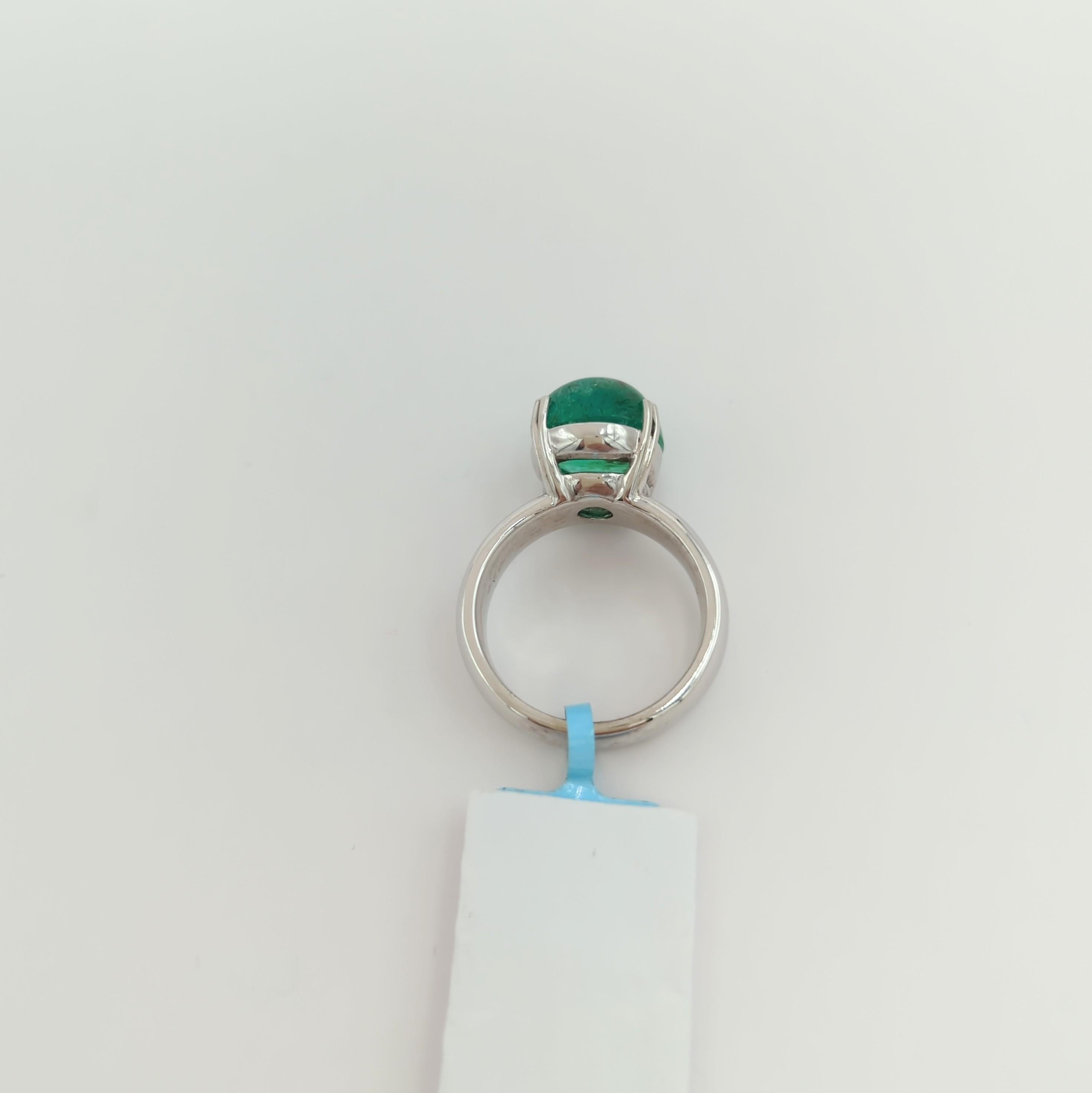 Emerald Cabochon Ring in 14K White Gold For Sale 1