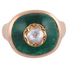 Smaragd-Cabochon(13,01 Karat) Ring mit Diamant-Intarsien im Vintage-Stil(0,30 Karat)