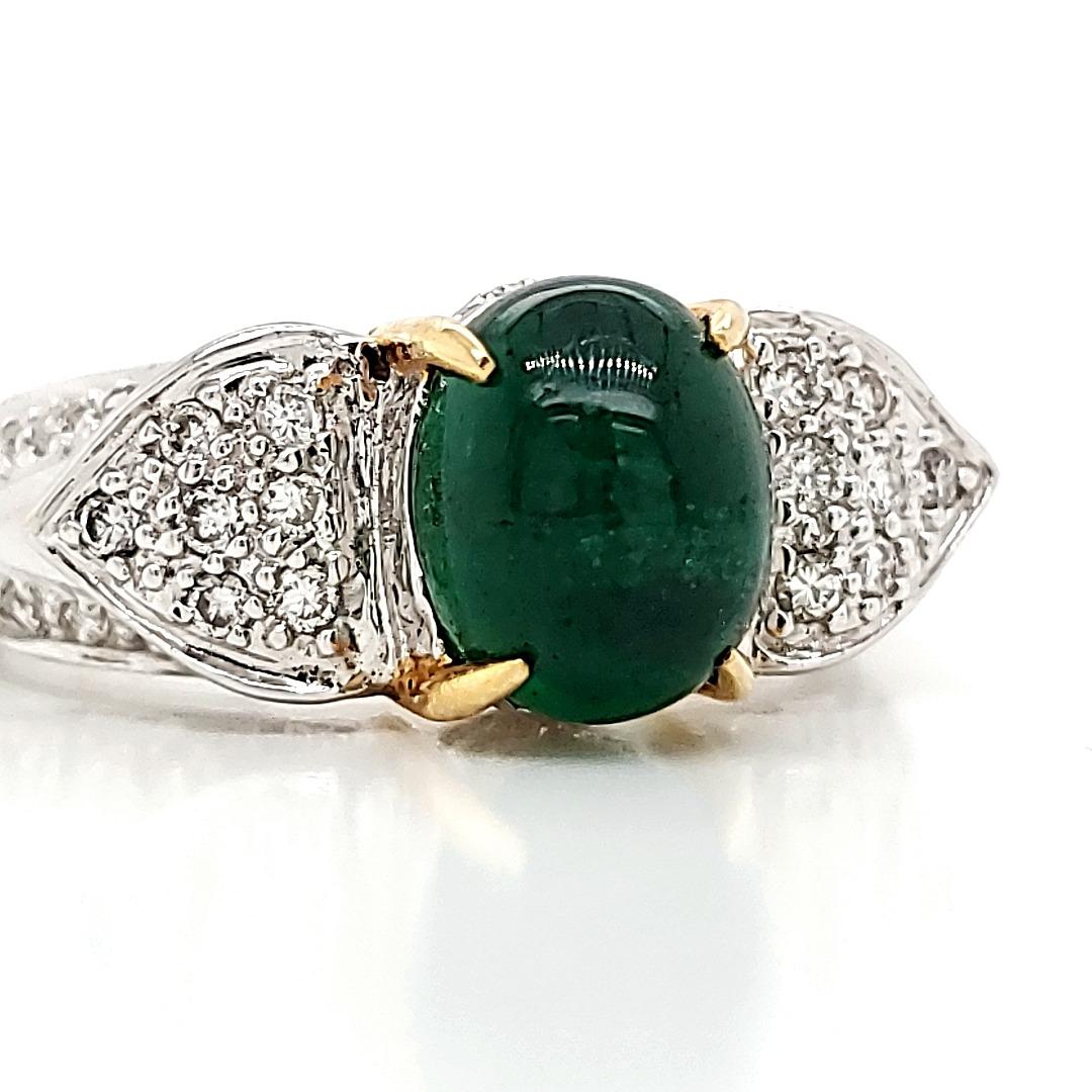 Emerald Cabochone Engagement ring with diamond studded gold planks.  In New Condition For Sale In Hong Kong, HK
