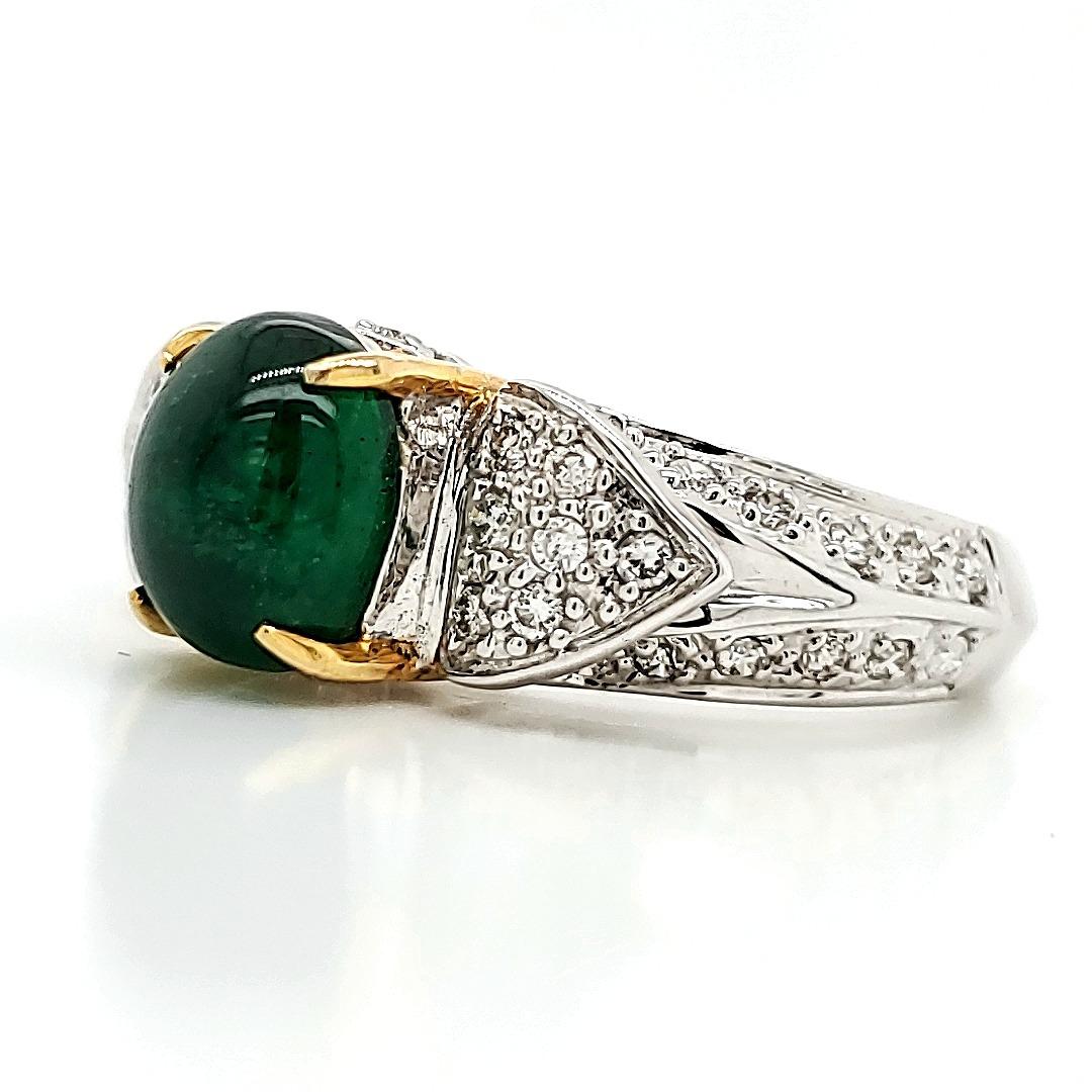 Emerald Cabochone Engagement ring with diamond studded gold planks.  For Sale 1