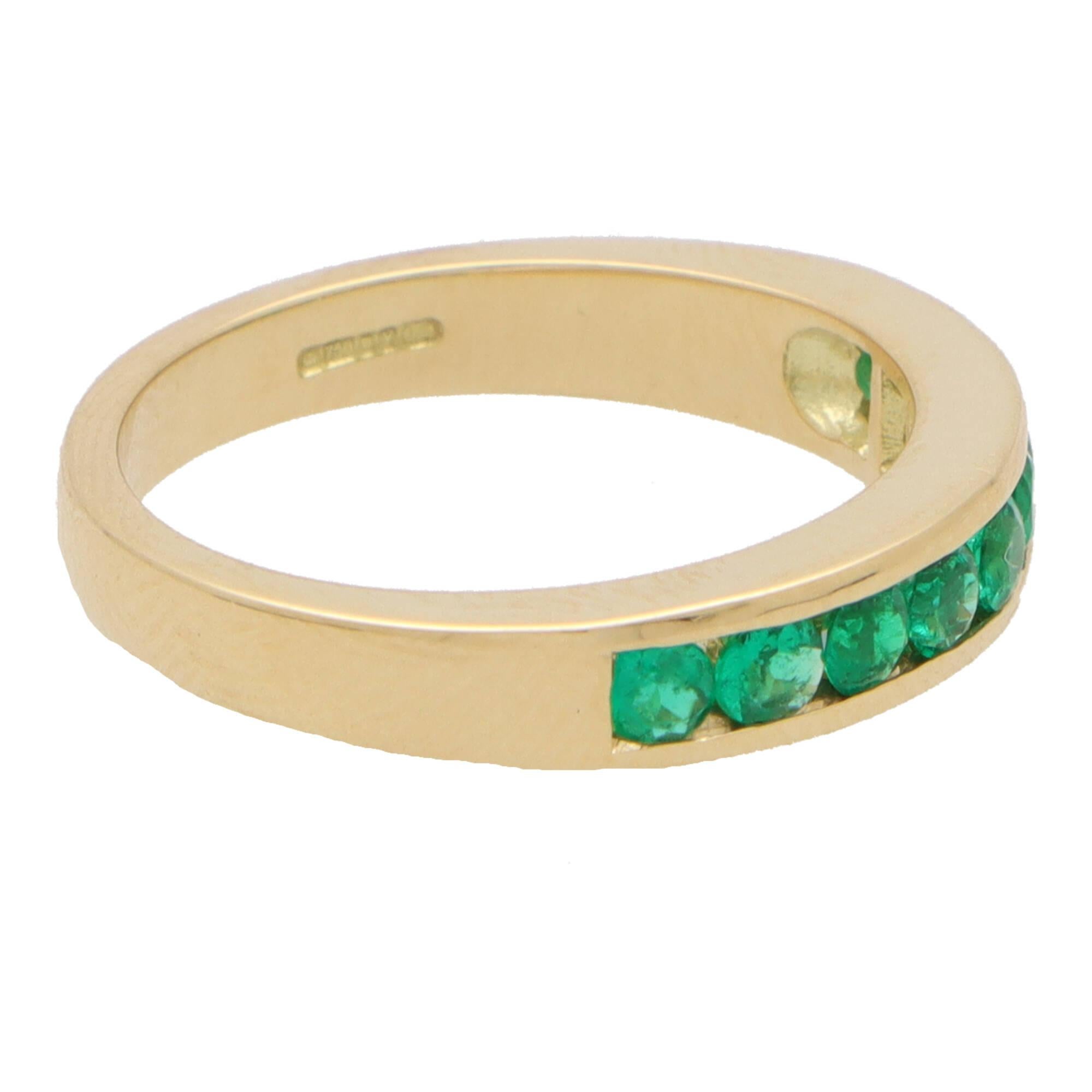 Emerald Channel Set Half Eternity Ring in 18k Yellow Gold In New Condition For Sale In London, GB