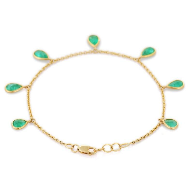 Pear Cut Stackable Emerald Charm Chain Bracelet in 18K Yellow Gold with Lobster Clasp For Sale