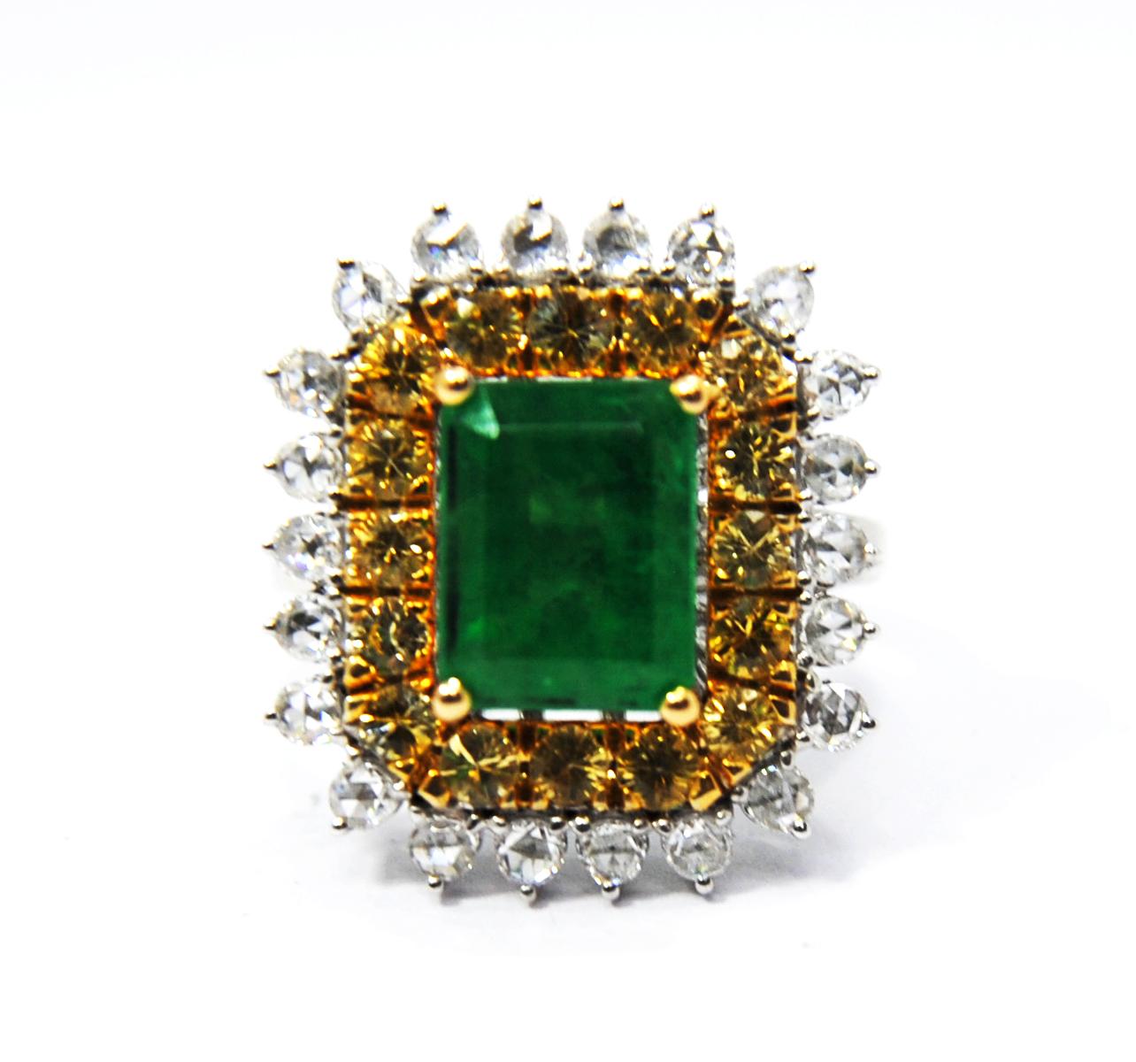 Irama Pradera is a Young designer from Spain that searches always for the best gems and combines classic with contemporary mounting and styles. 
Sleekly crafted in 18K white gold these chic  and voluptuous mounting nests perfectly the 2.77ct emerald