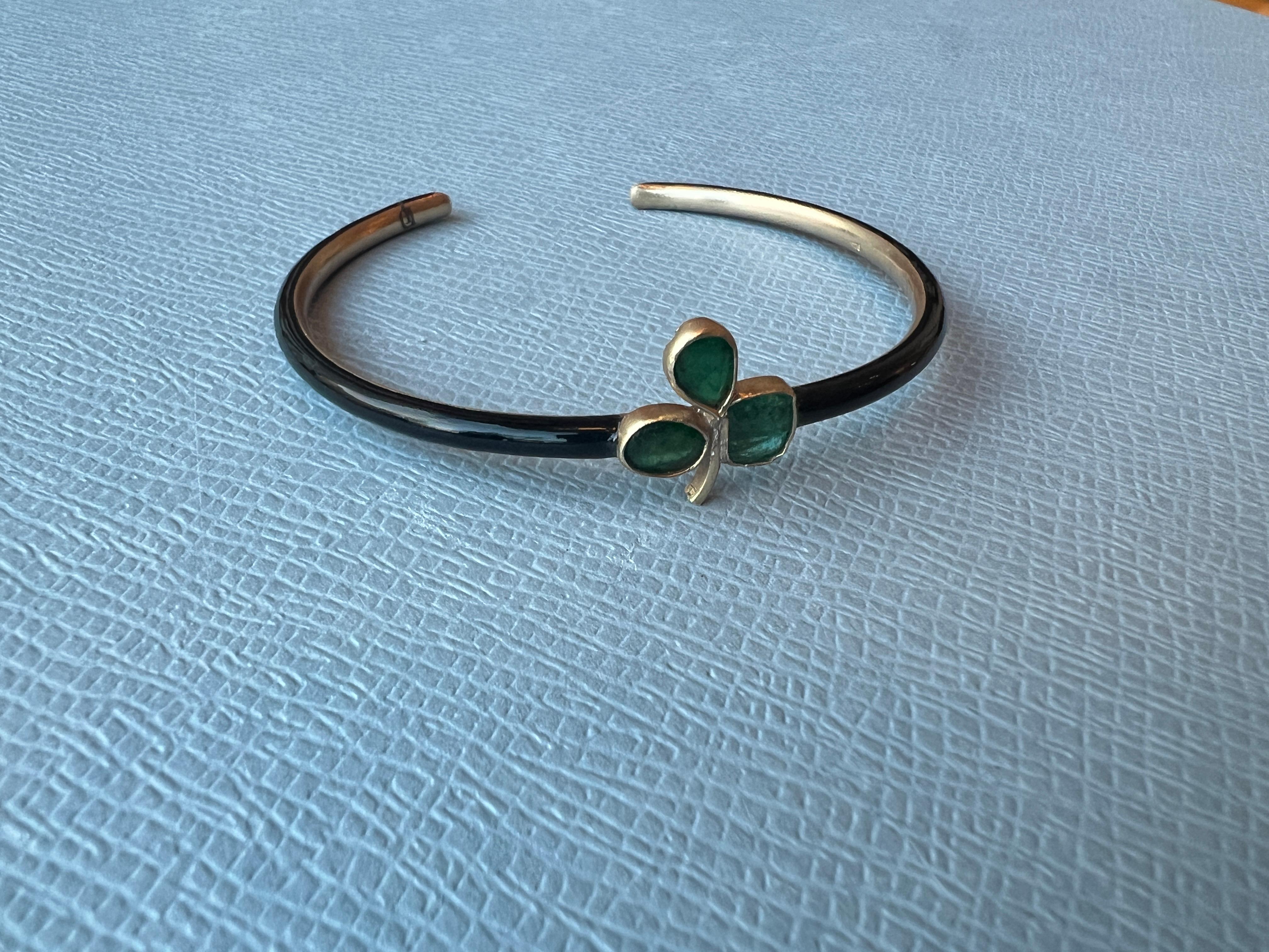 Bracelet jonc trèfle émeraude noire en vente 1