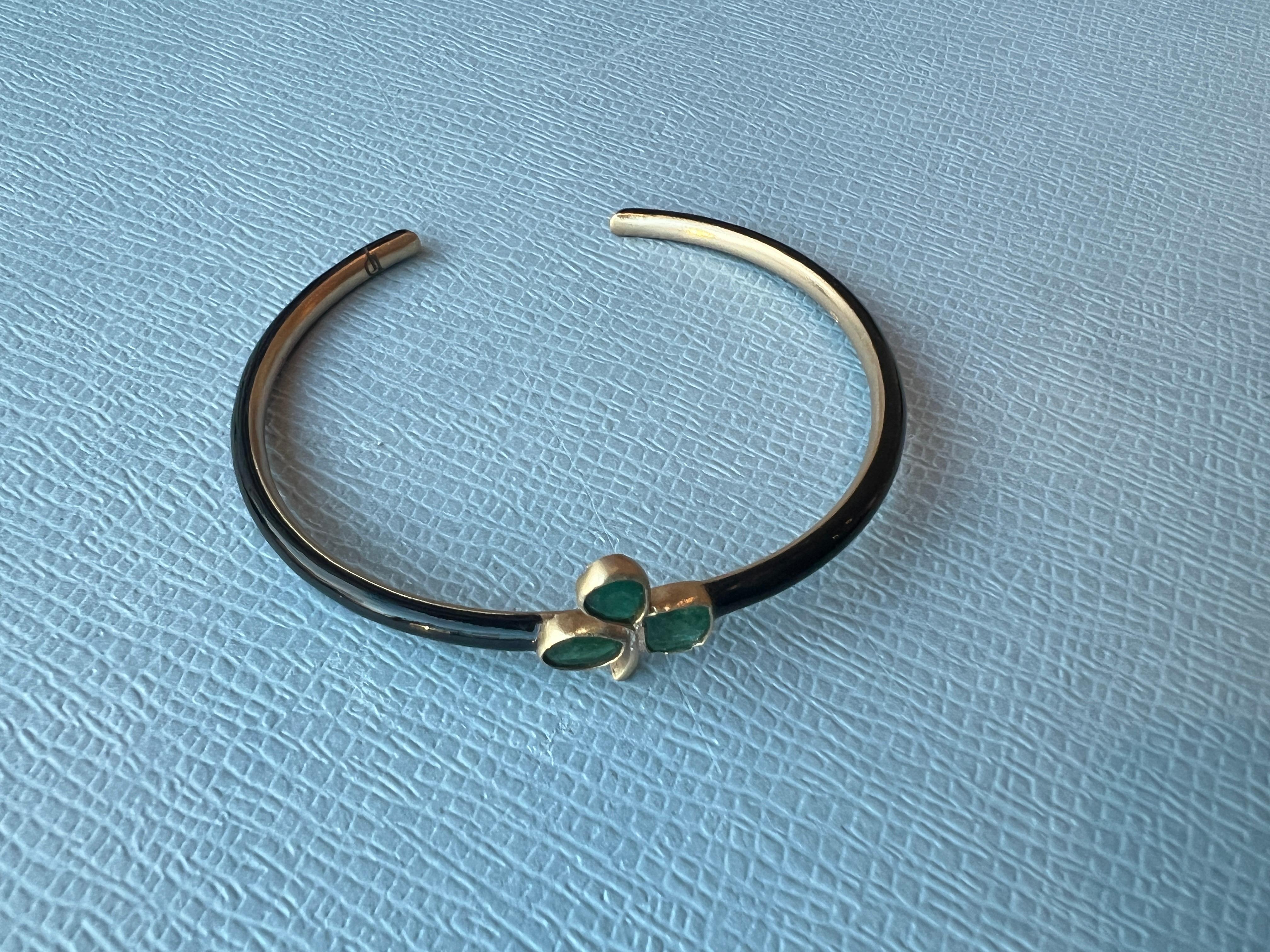 Bracelet jonc trèfle émeraude noire en vente 2