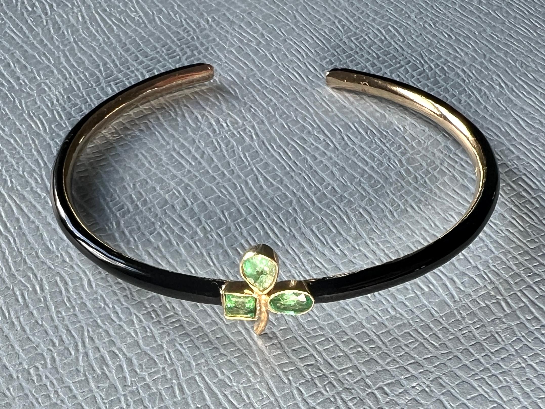 Oval Cut Emerald Clover Black Enamel Bracelet Bangle For Sale