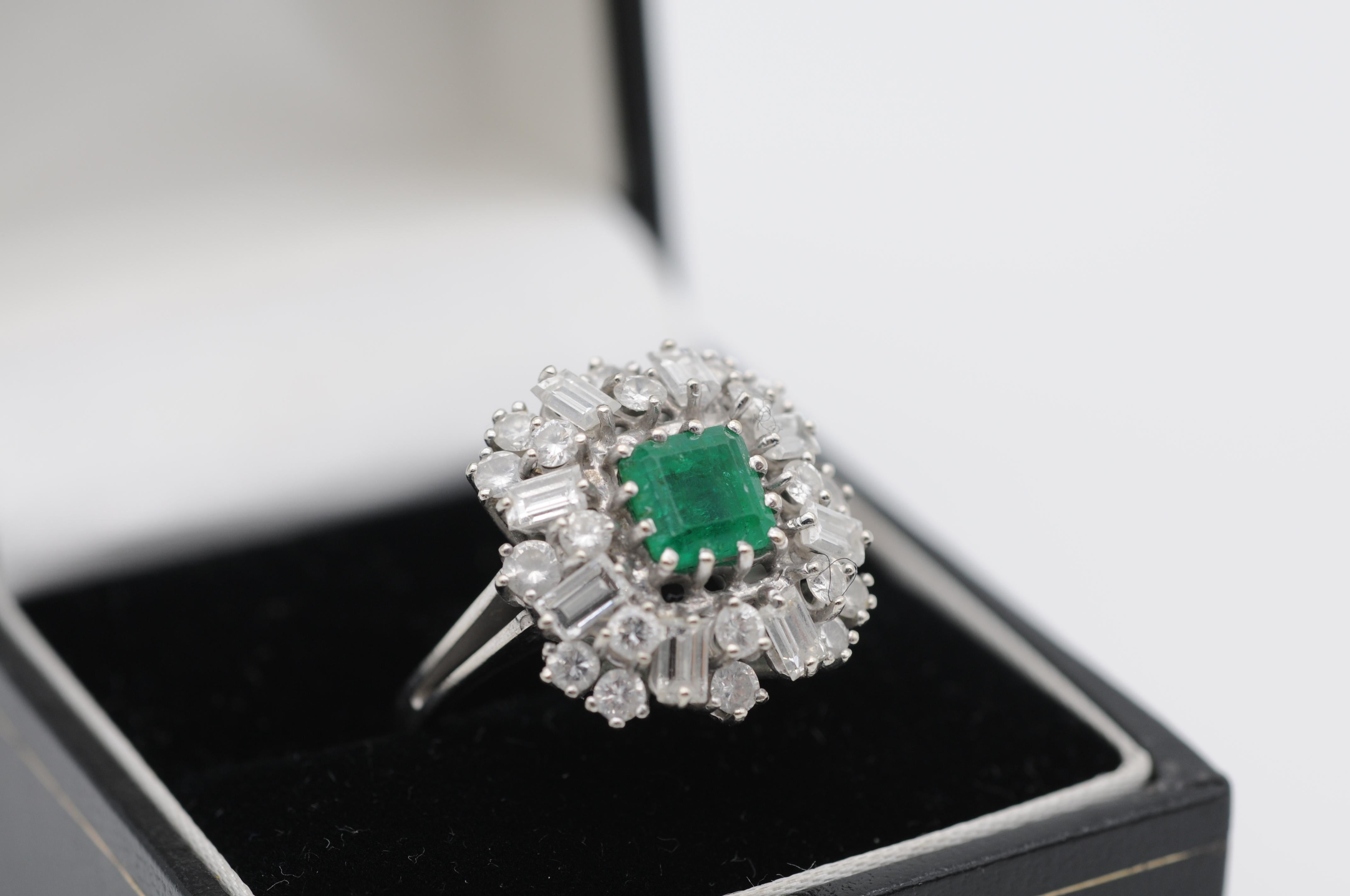 Baguette Cut Emerald cluster Ring with Diamonds in 14k white gold For Sale