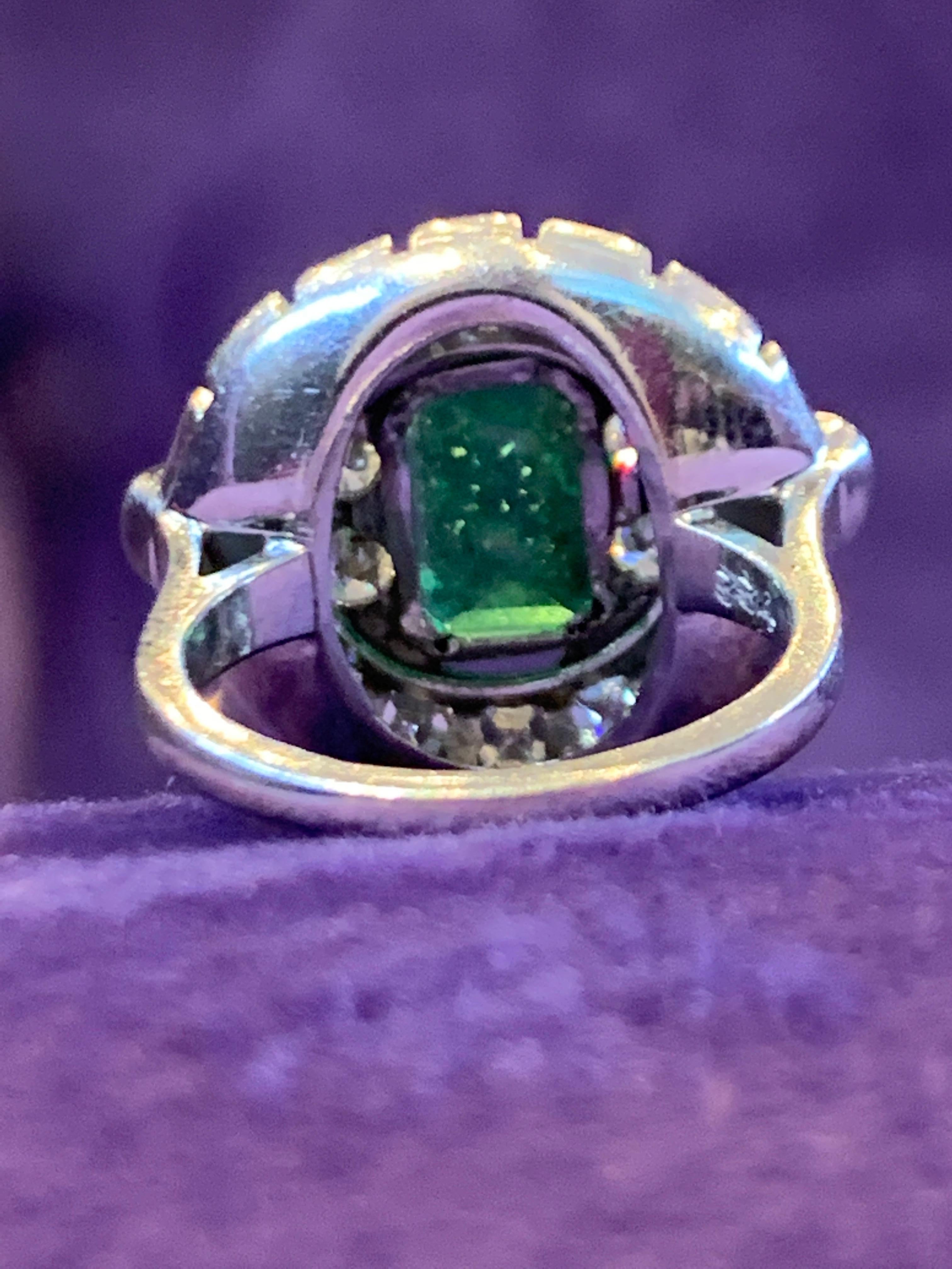 Women's Emerald Cocktail Ring For Sale