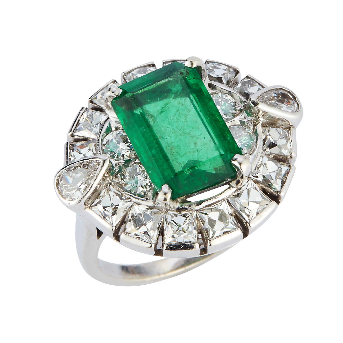 Emerald Cocktail Ring For Sale