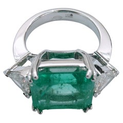 Emerald Colombia Square Ring White Gold 18Karat Diamond Trillion
