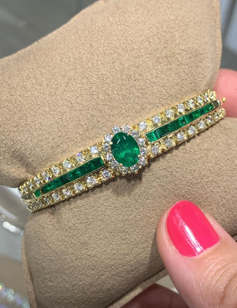 Brilliant Cut Emerald Colombian & Diamond 3.45ct T.W. Estate Bracelet 