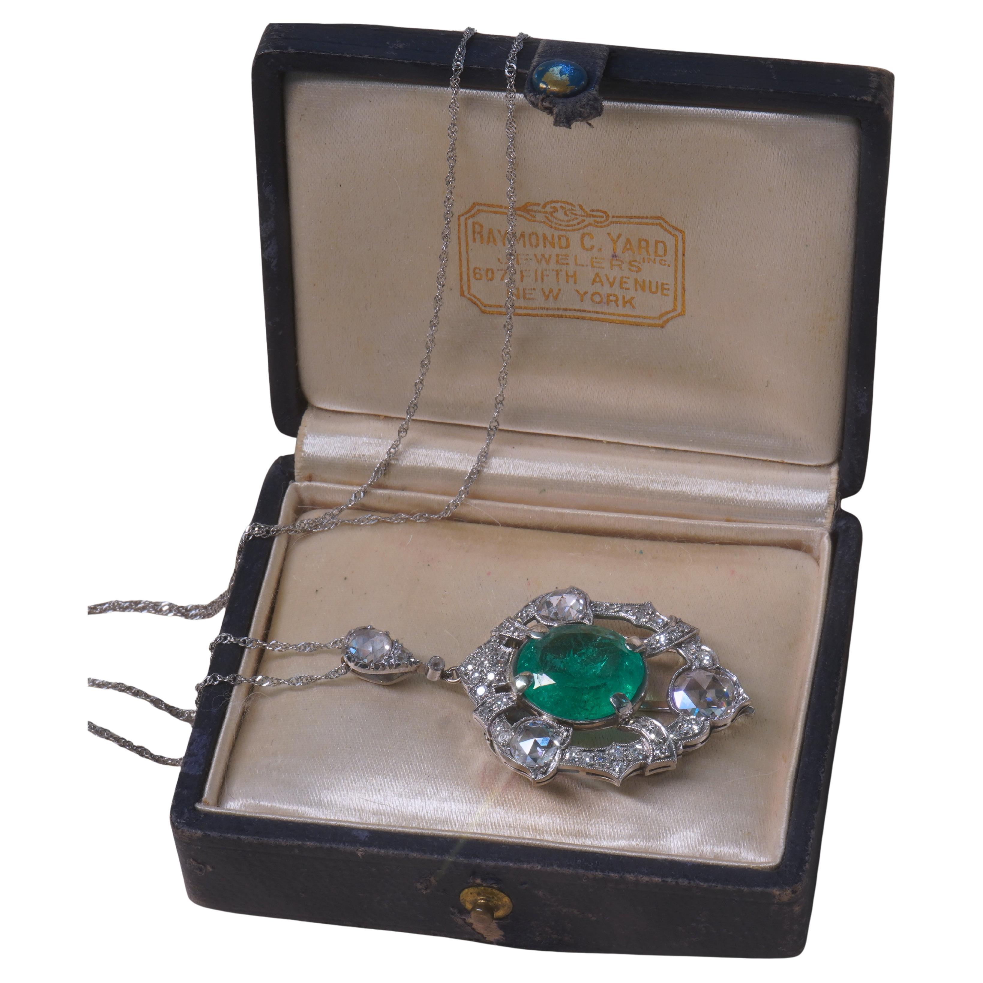 Smaragd kolumbianischen Raymond Yard Diamond Anhänger GIA Huge Vintage 12,09 Karat! im Angebot