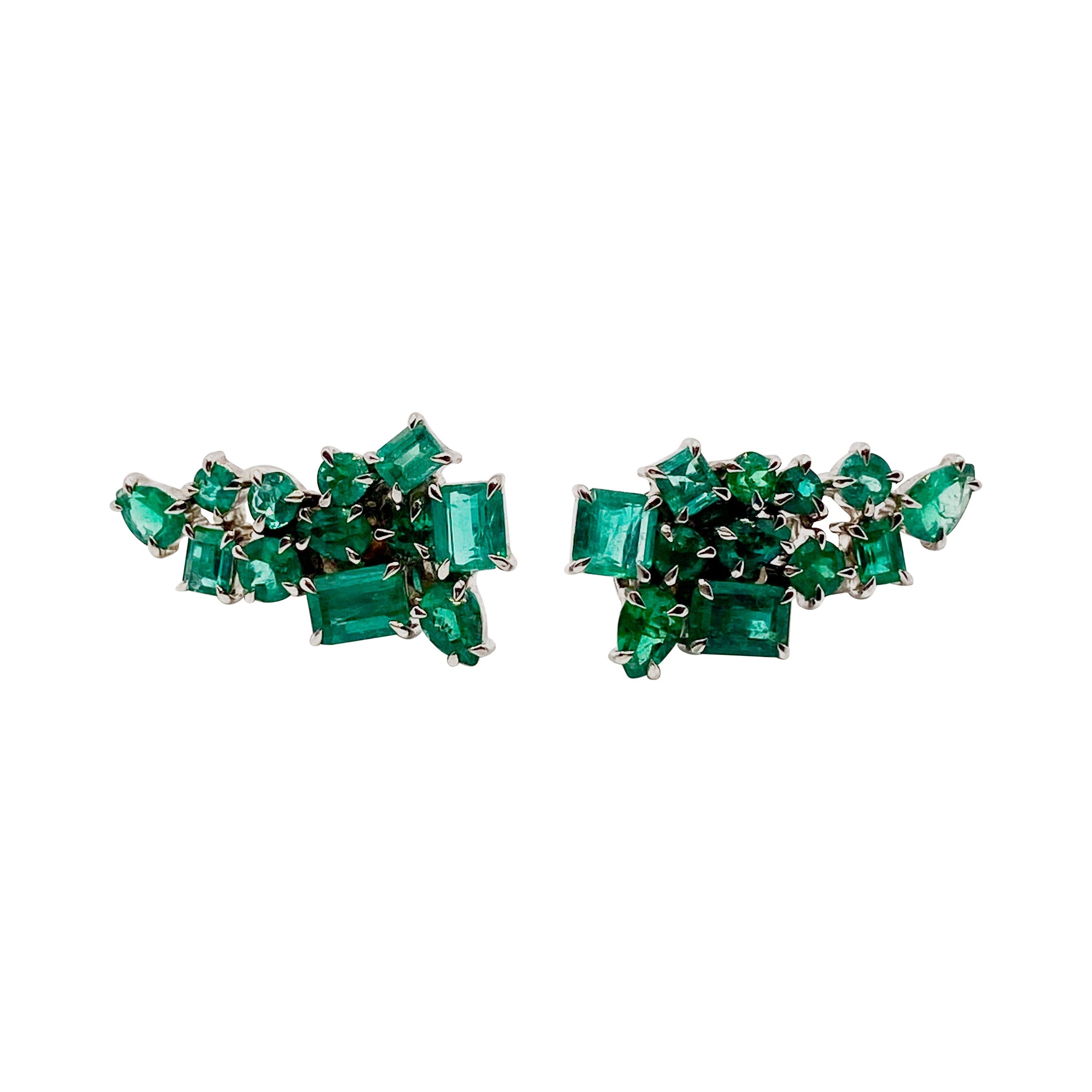 Emerald Crawler Earrings, Pair For Sale