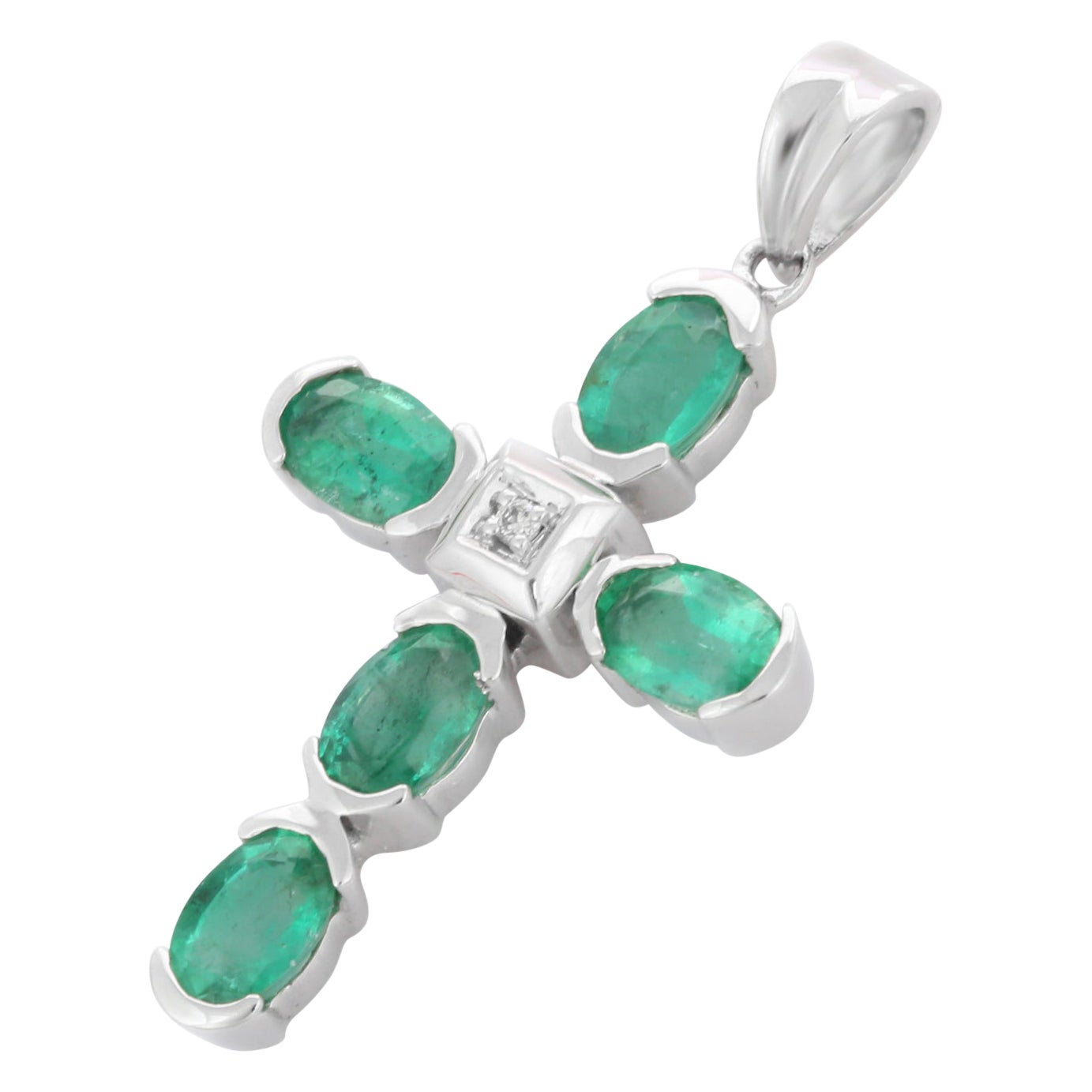 Emerald Cross Pendant with Diamond in 18K White Gold
