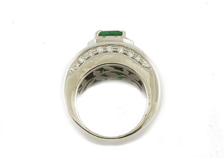 Emerald Diamonds White Gold Band Ring For Sale at 1stDibs
