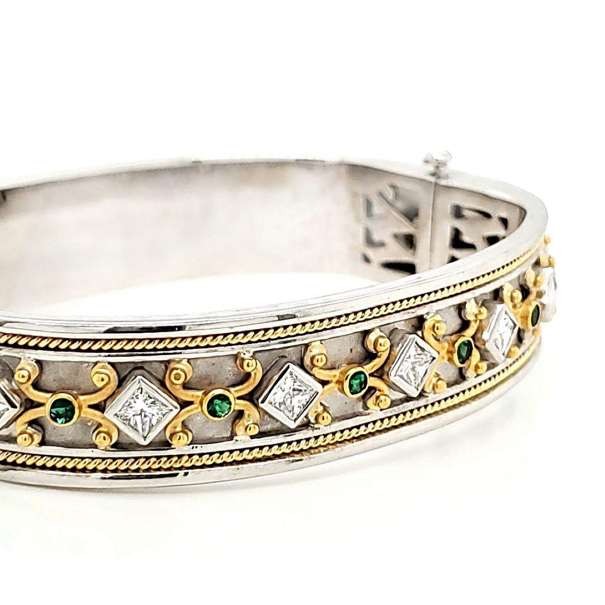 Emerald Cts 0.32 and Princess Cut Cts 1.15 Diamond Bangle Bracelet In New Condition For Sale In Hong Kong, HK