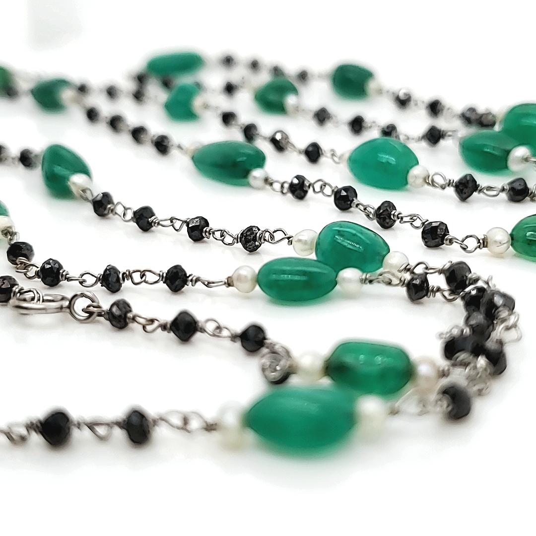 Collar de Cuentas de Esmeralda 29,82 Cts y Diamante Negro 9,86 Cts con Perlas Corte esmeralda en venta
