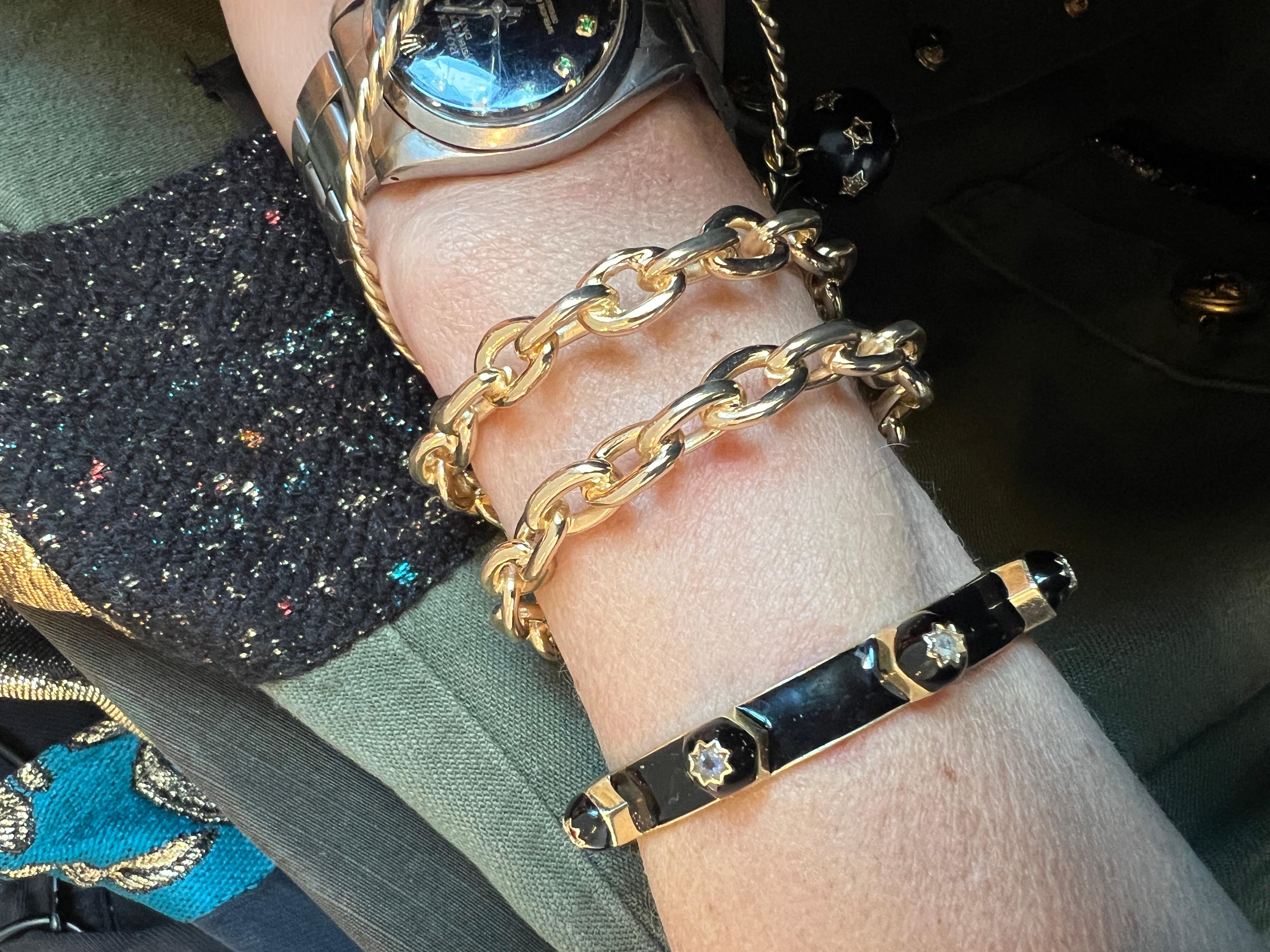 Taglio brillante Bracciale Emerald con smalto blu glitterato in vendita