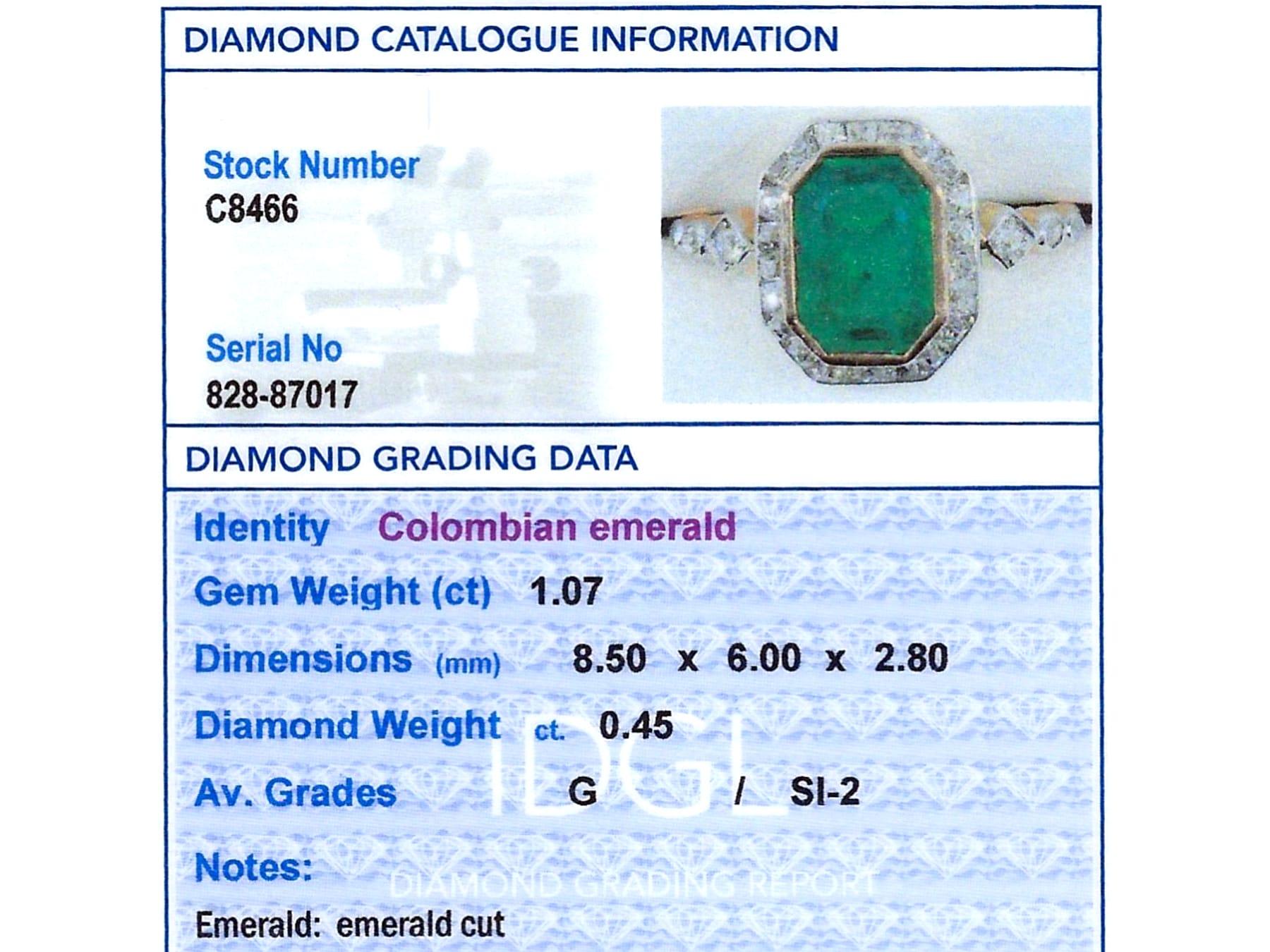 Emerald Cut 1.07 Carat Colombian Emerald and Diamond Ring For Sale 5