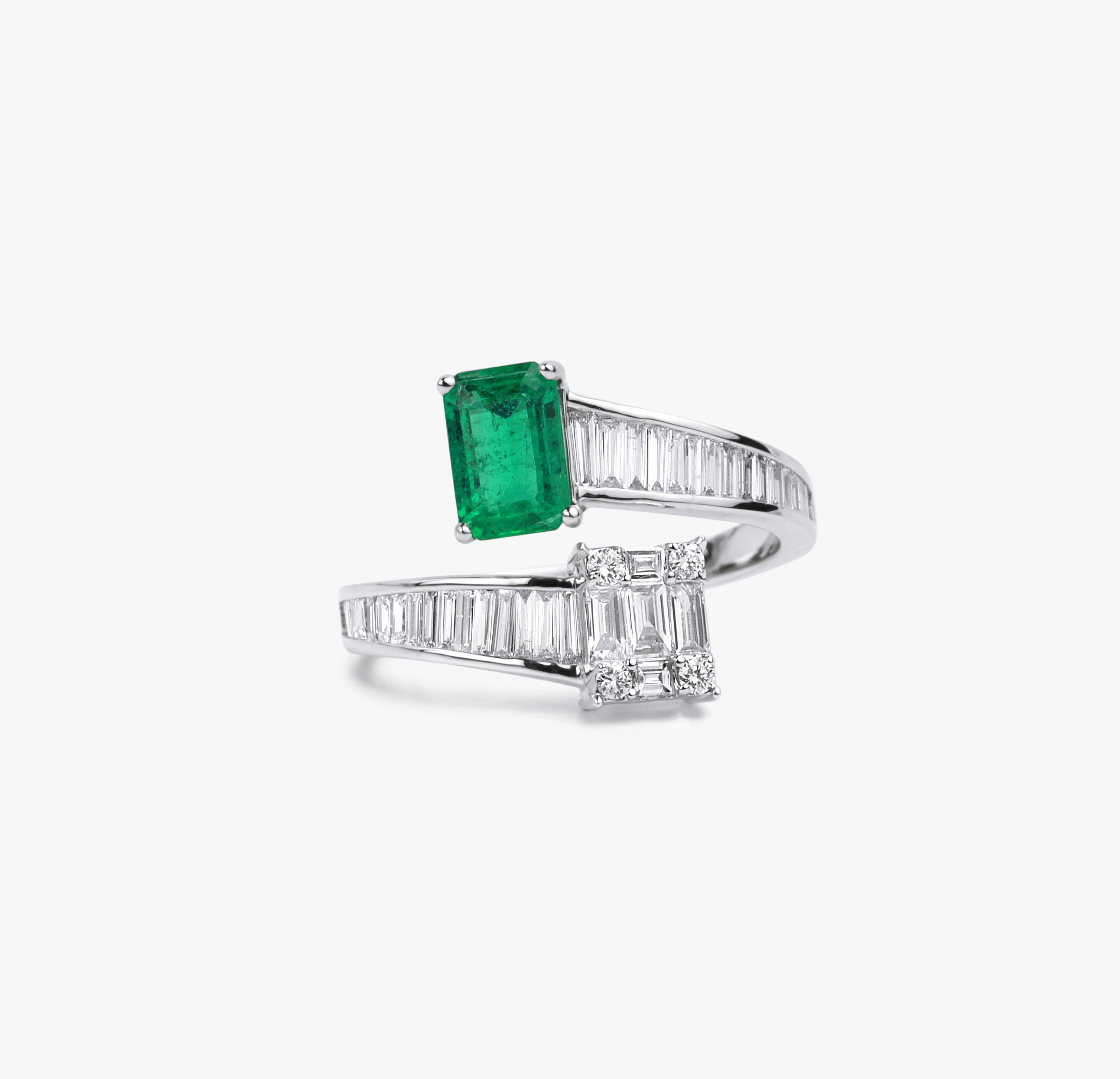 Emerald Cut 2 Carat Emerald Diamond Baguette Cut Cocktail Engagement Ring

Available in 18k white gold.

Same design can be made also with other custom gemstones per request.

Product details:

- Solid gold (18k)

- approx. 0.9 carat CT emerald

-