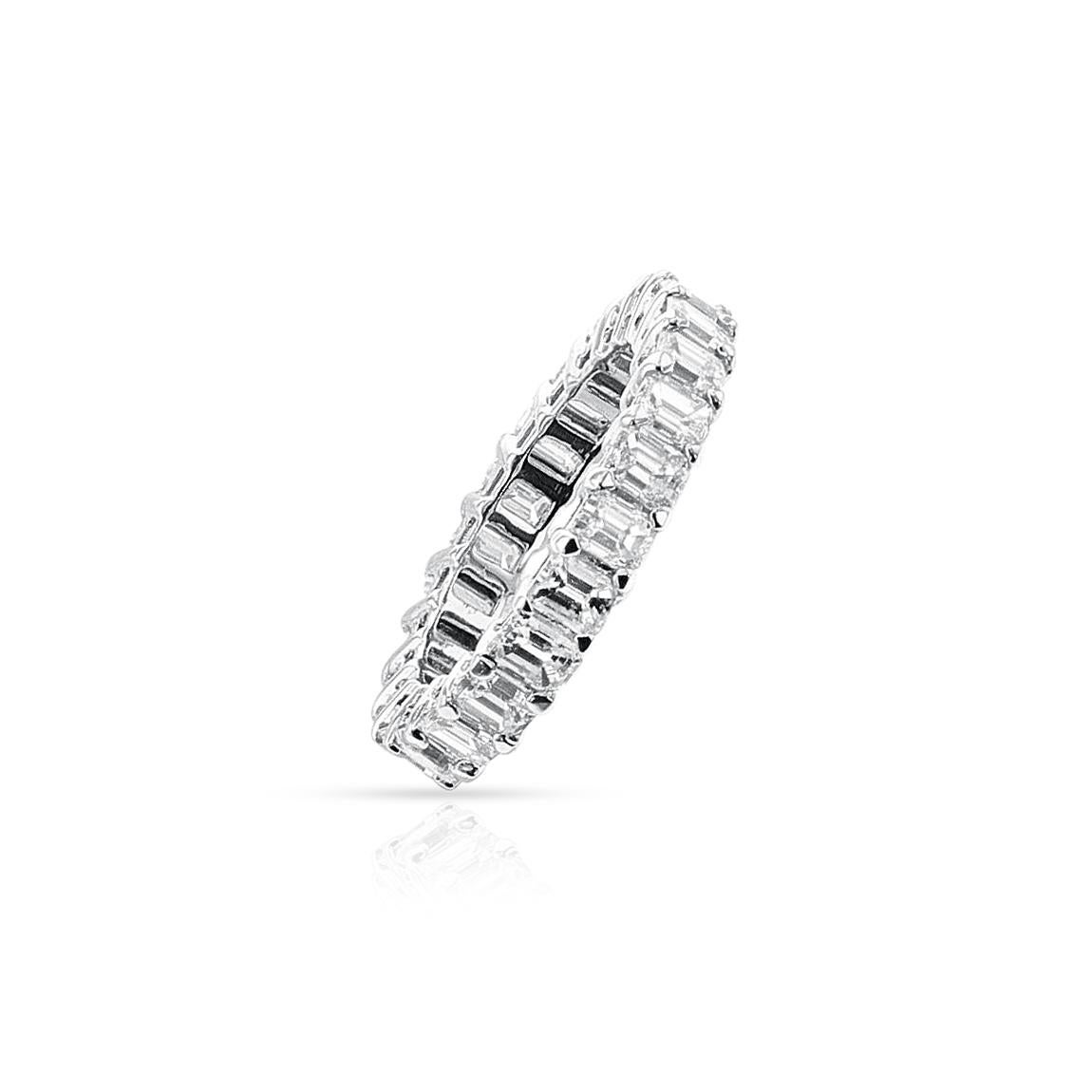 Emerald-Cut 4.61 ct. Diamond Eternity Band, 18k White Gold  In New Condition For Sale In New York, NY