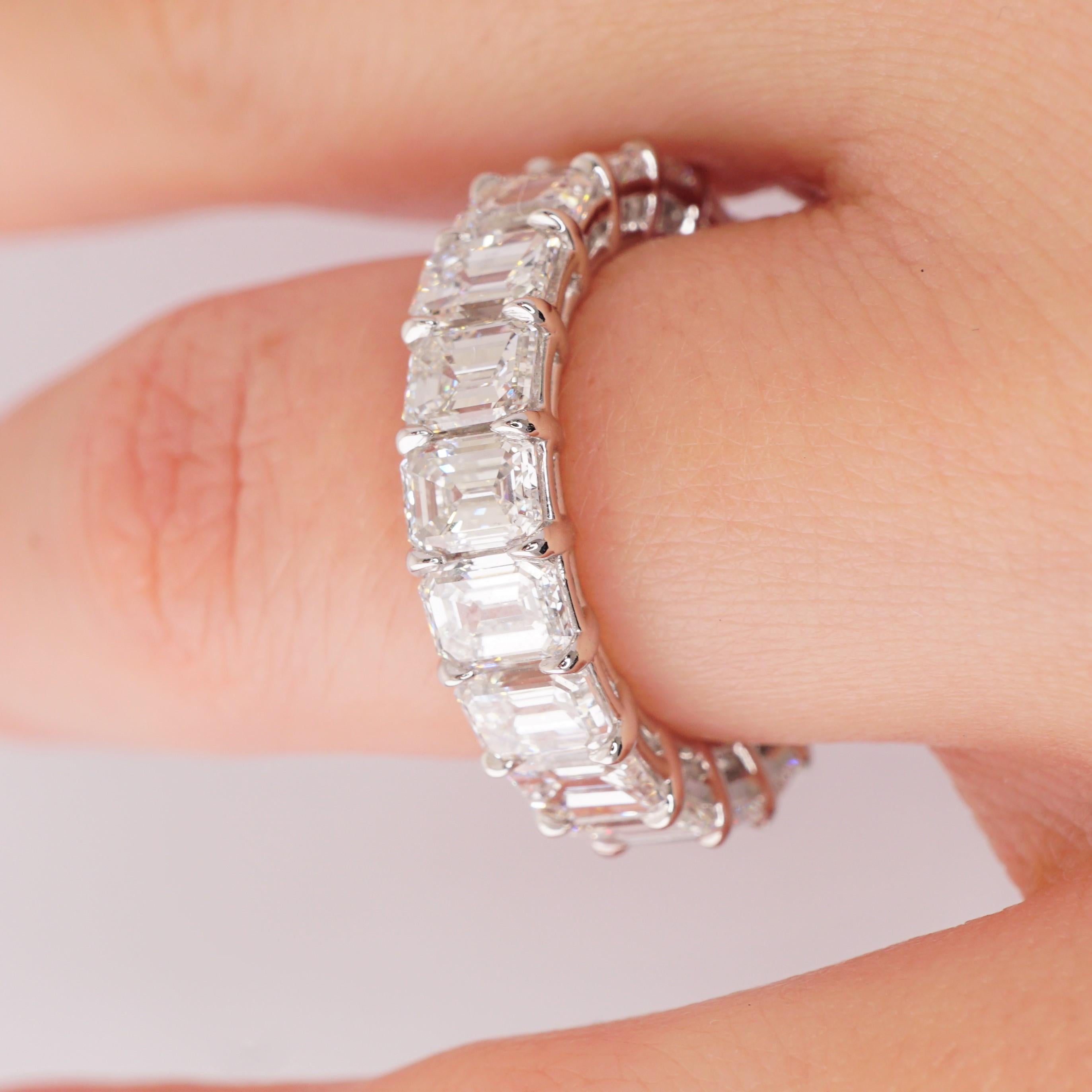Emerald Cut 5.85 Carat Diamond Wedding Eternity Band Set in Platinum In New Condition In New York, NY