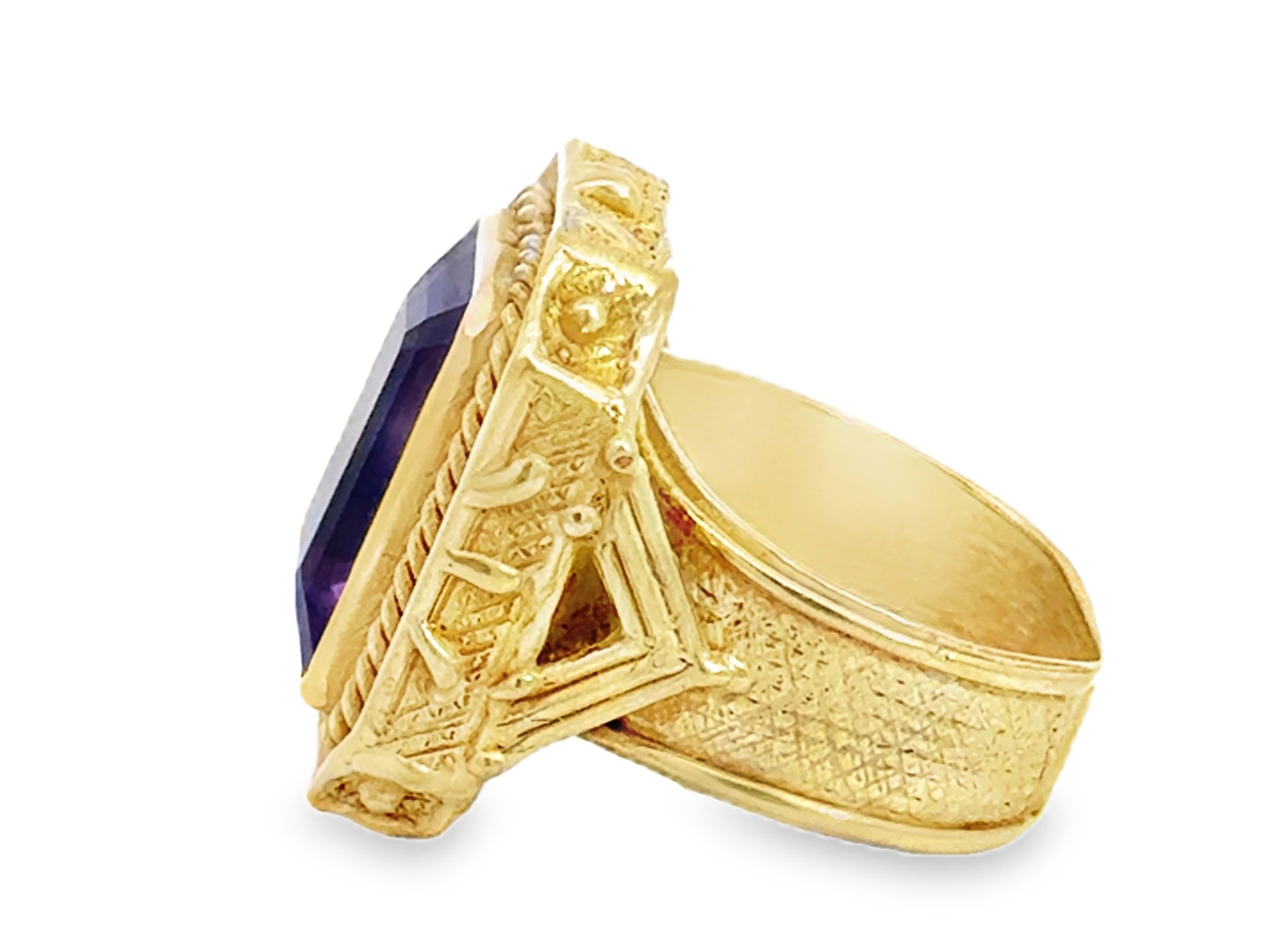 Emerald Cut 7 Carat Purple Amethyst Ring 18K Yellow Gold For Sale 2