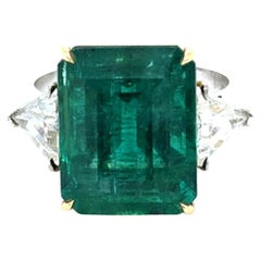 Emerald-Cut 9.47ct Natural Zambian Emerald Ring with Trillion Side Diamonds Emerald-Cut 9.47ct Natural Zambian Emerald Ring with Trillion Side Diamonds