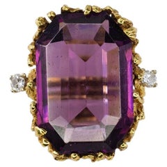 Cocktailring im Nugget-Stil mit Amethyst im Smaragdschliff und Diamanten