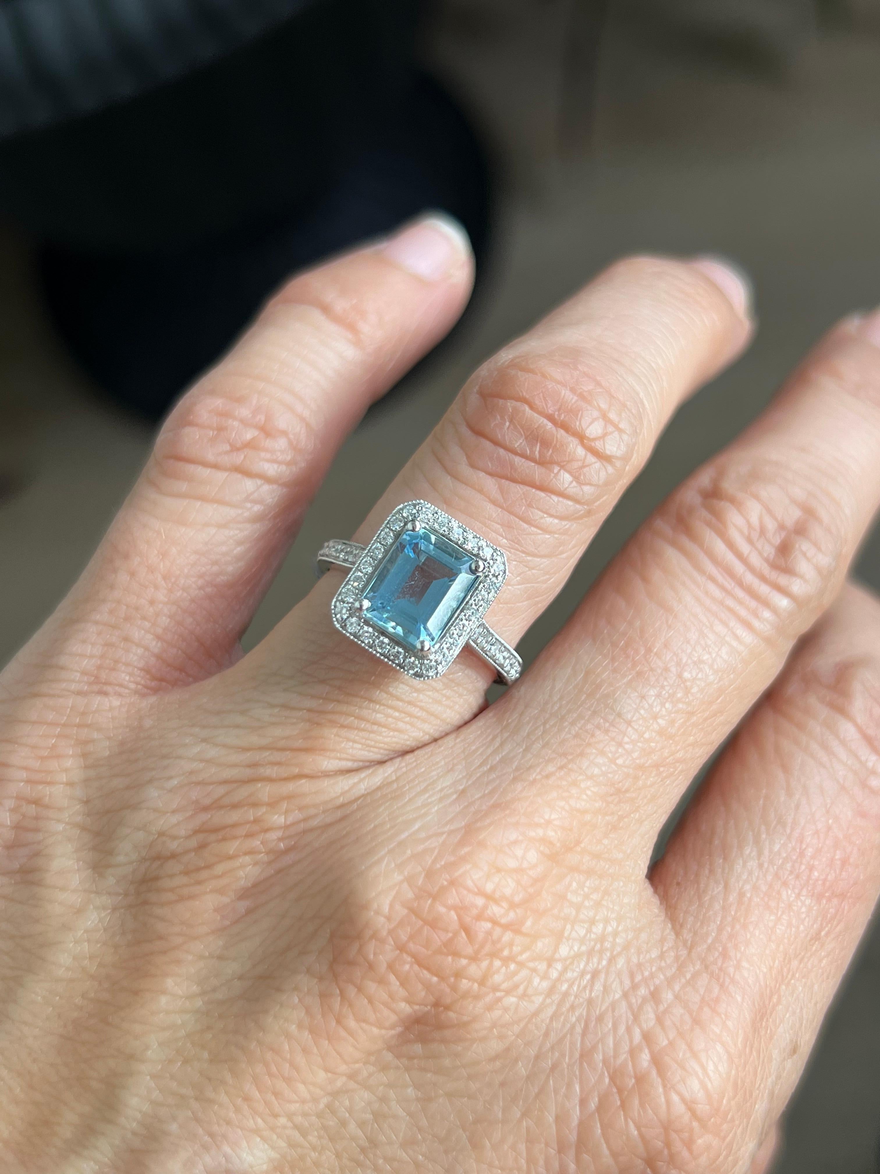 Emerald Cut Aquamarine and Diamond Ring For Sale 1