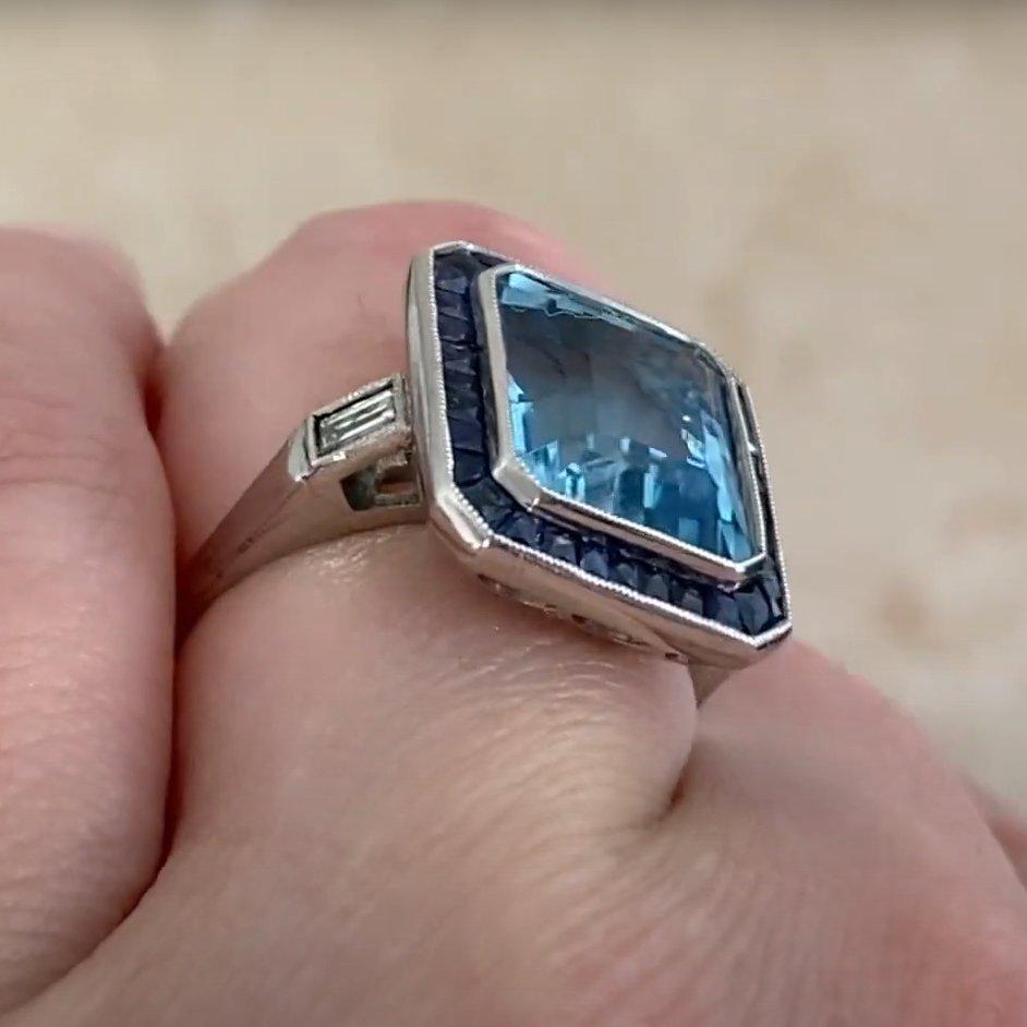 Taille émeraude Bague grappe aigue-marine taille émeraude (environ 4,80 carats), platine en vente