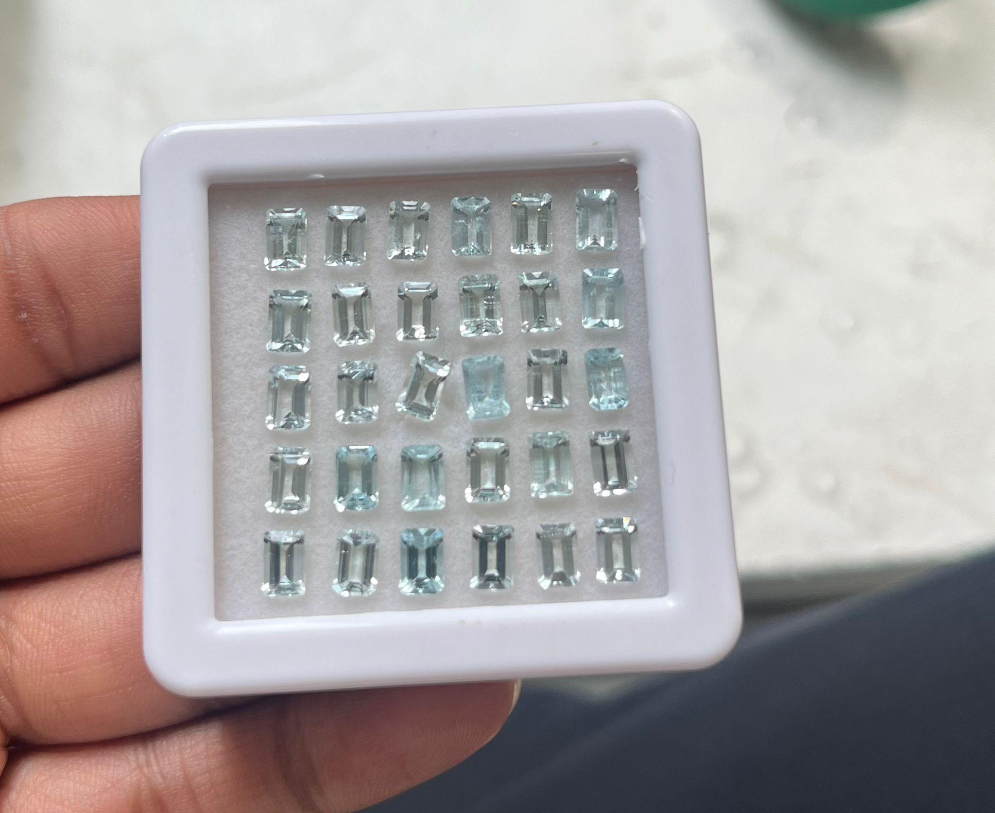 Emerald Cut Aquamarine for jewelry Making 6x4mm Octagon Shape Wholesale lot In New Condition For Sale In New York, NY