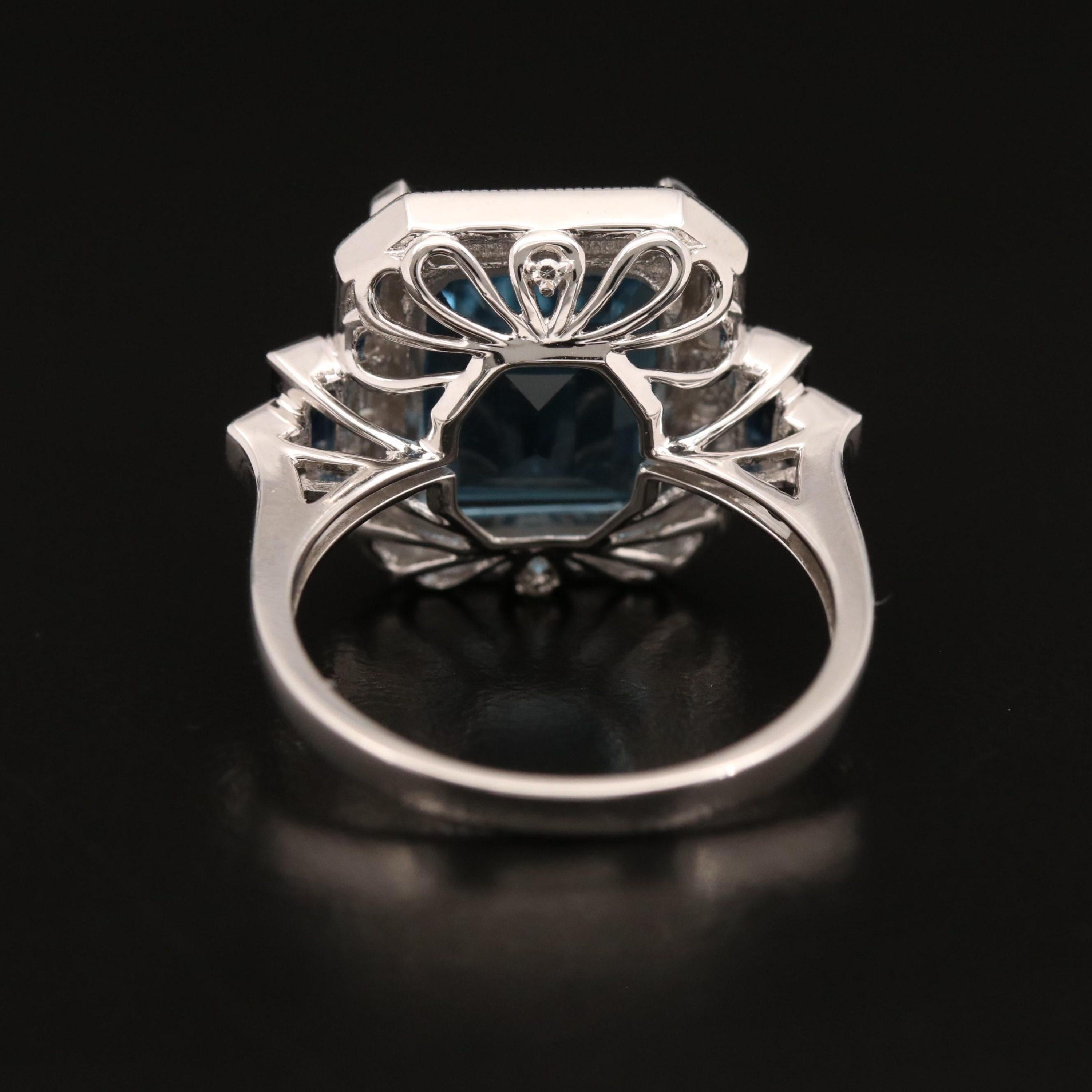 For Sale:  Emerald cut Aquamarine & Sapphire Engagement Ring, Vintage 5