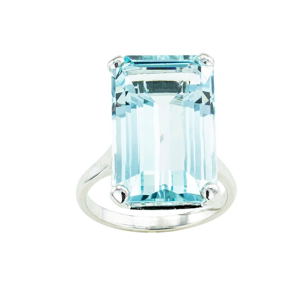 Emerald cut 18.00 carats aquamarine and white gold cocktail ring circa 1950. *

ABOUT THIS ITEM:  #R-DJ47BG. Scroll down for detailed specifications.  The aquamarine has a beautiful emerald cut and displays a pleasant blue color.  This is a classic
