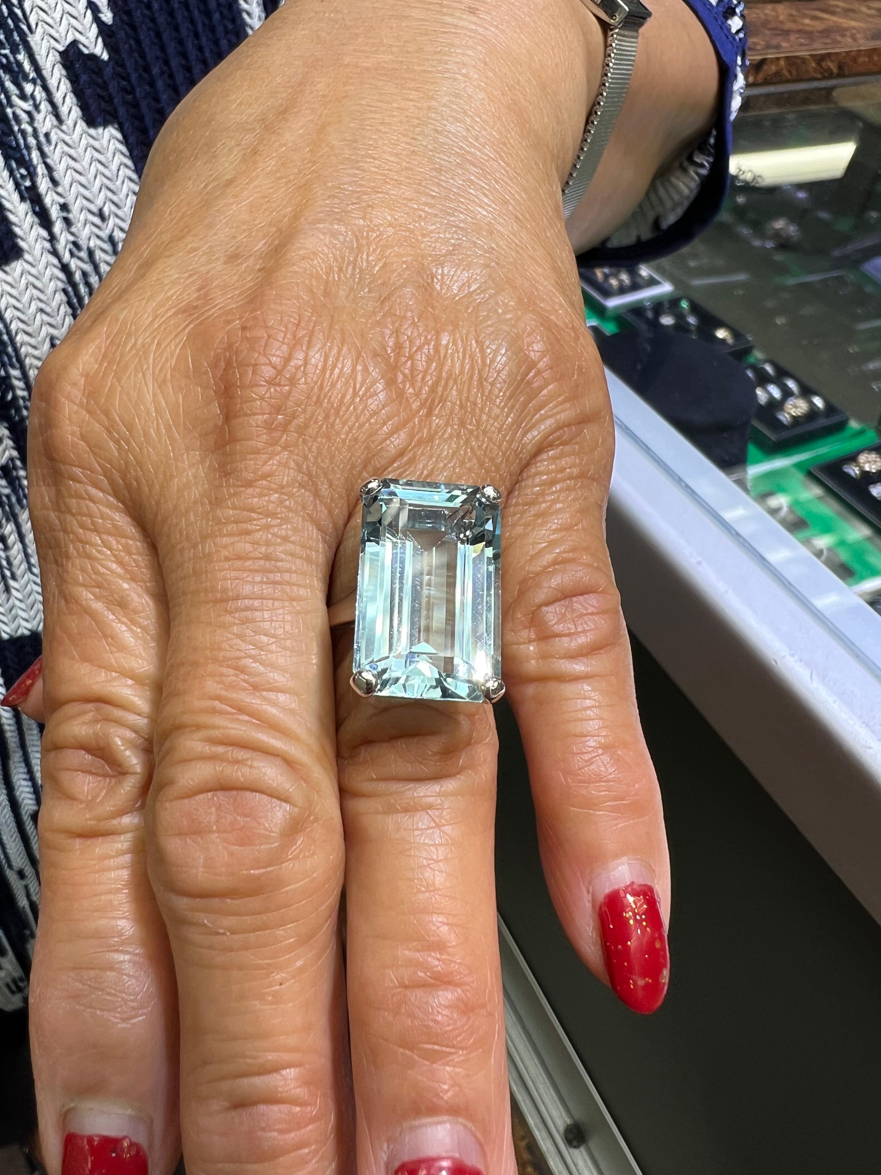 Women's or Men's Emerald Cut Aquamarine White Gold Cocktail Ring