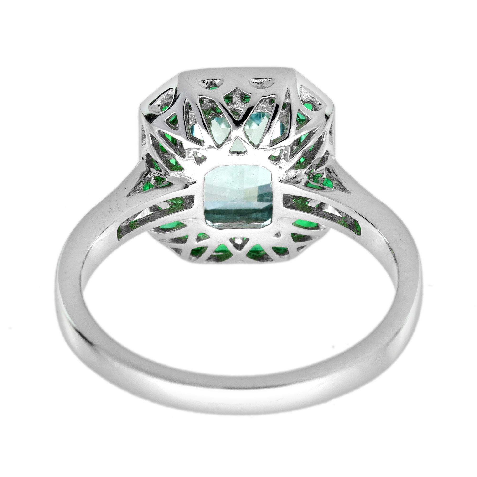 Blauer Aquamarin mit Smaragdschliff & grüner Smaragd Art Deco Stil Weißer Platinring (Art déco) im Angebot