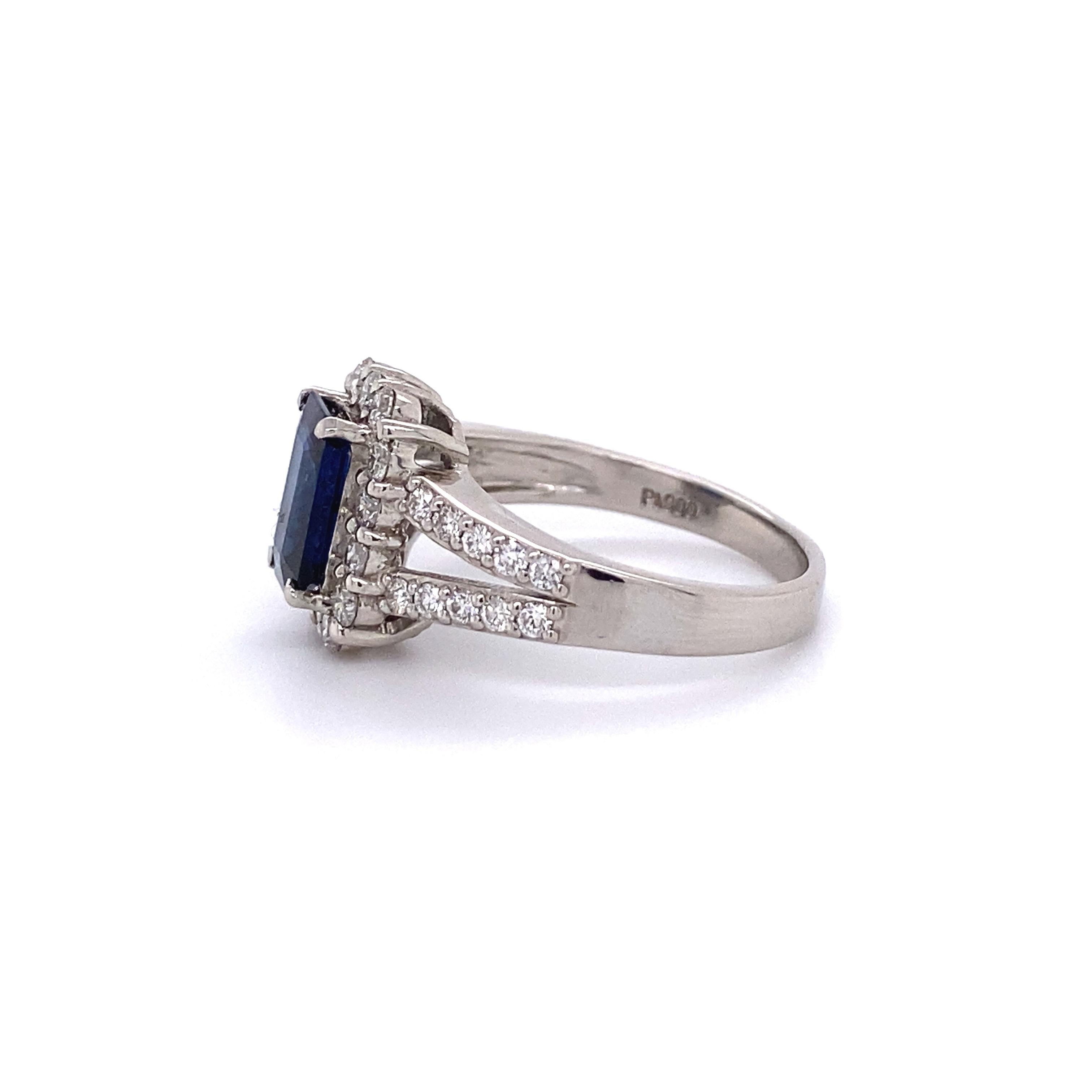Mixed Cut Emerald Cut Blue Sapphire and Diamond Vintage Platinum Ring Estate Fine Jewelry For Sale