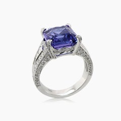 Blauer Tansanit im Smaragdschliff & weißer Diamant 18K Weißgold Ring