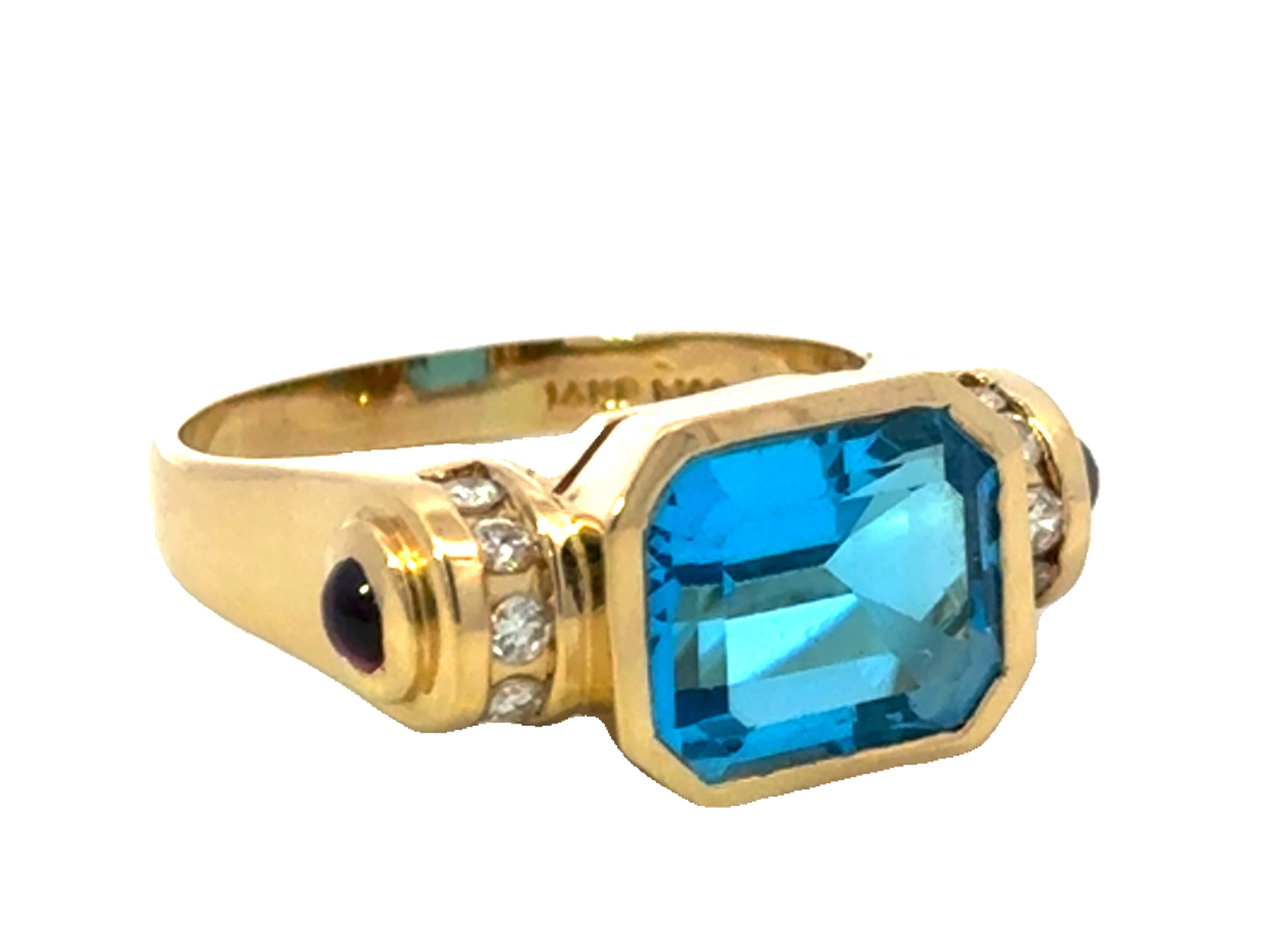 Taglio smeraldo Anello con diamante e granato Topazio blu taglio smeraldo in oro giallo 14 carati in vendita