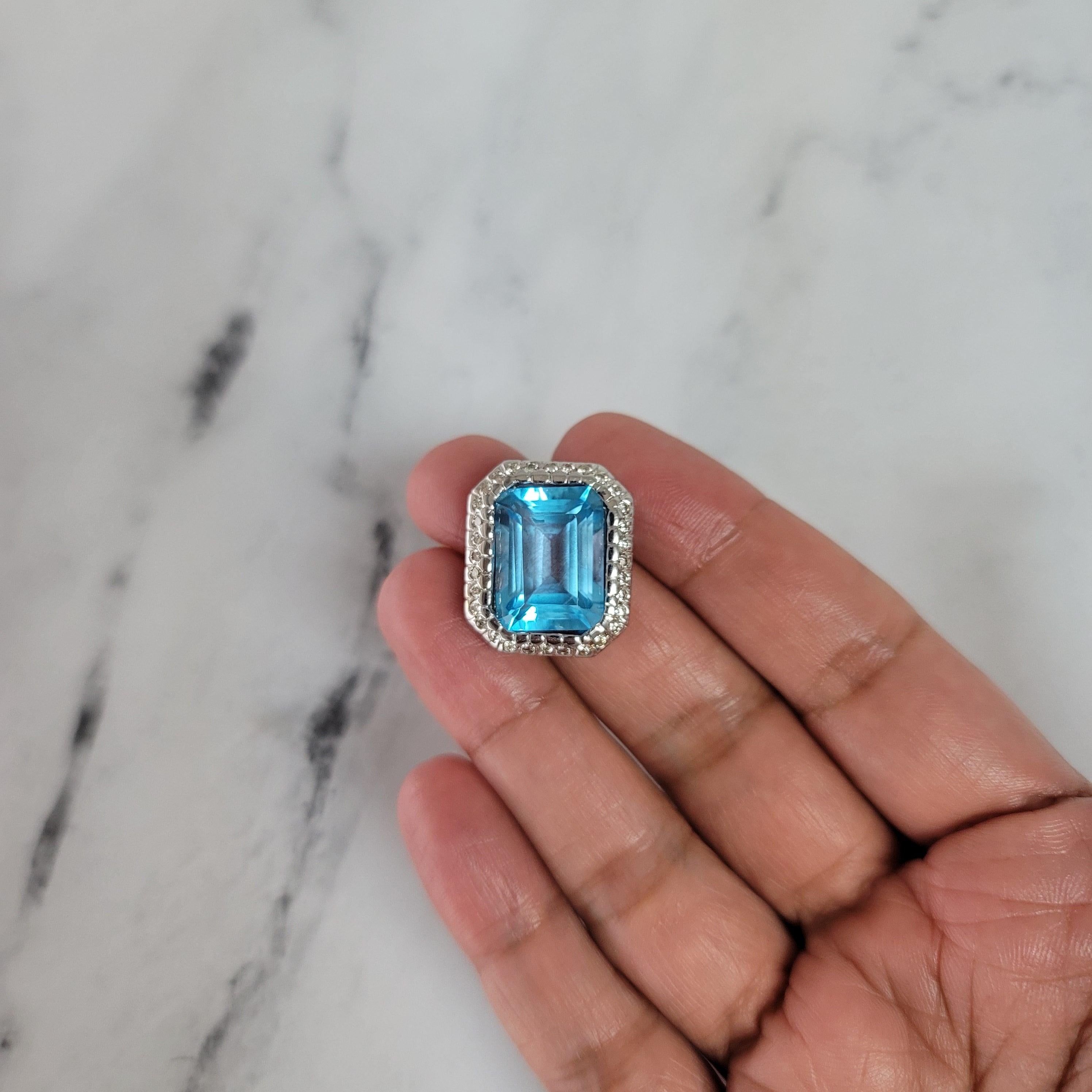 Smaragd-Schliff Blau Topas Diamant Halo Halskette 16,64cttw 14k Weißgold im Zustand „Neu“ im Angebot in Sugar Land, TX