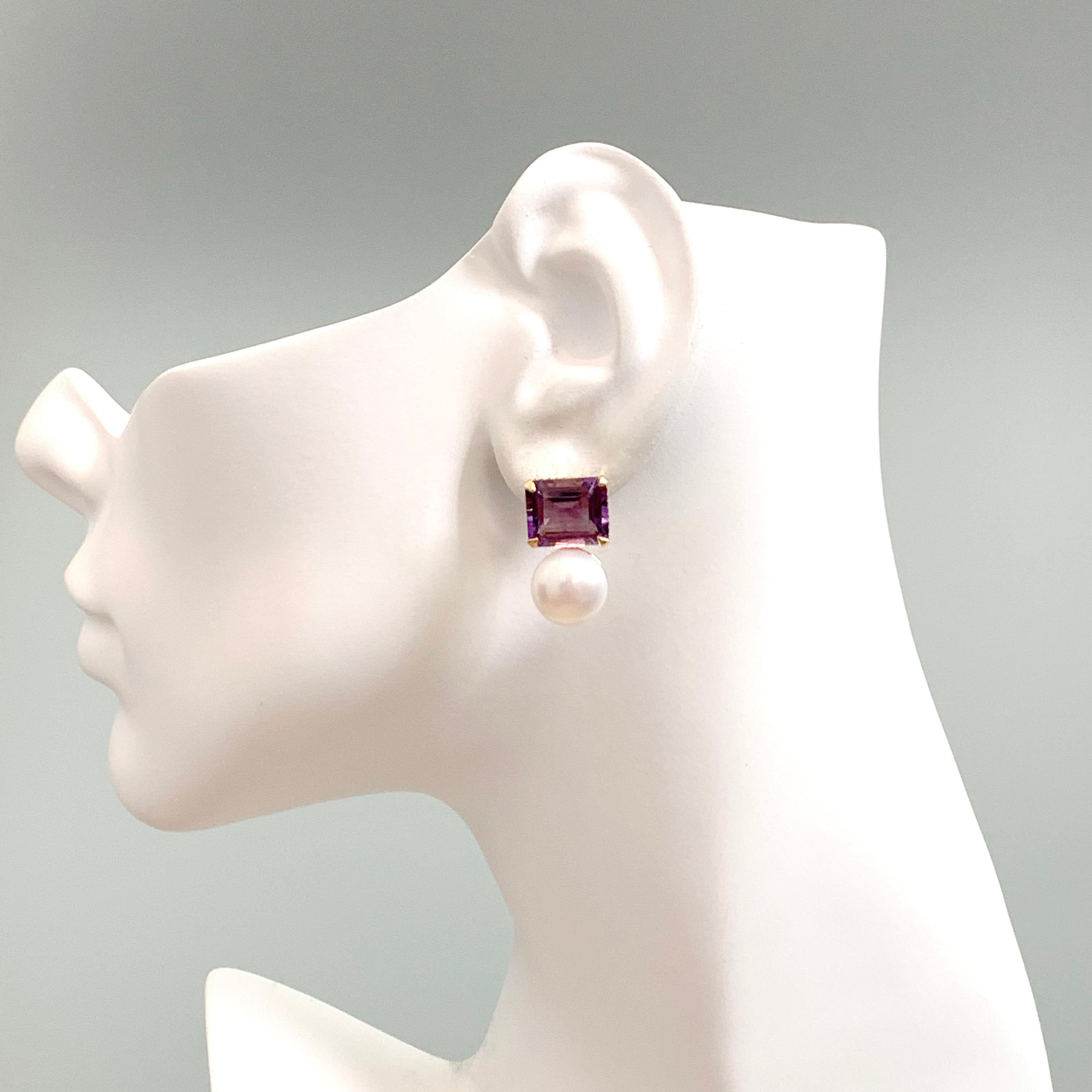 Ohrringe aus brasilianischem Amethyst und Süßwasserperlen im Smaragdschliff im Angebot 1