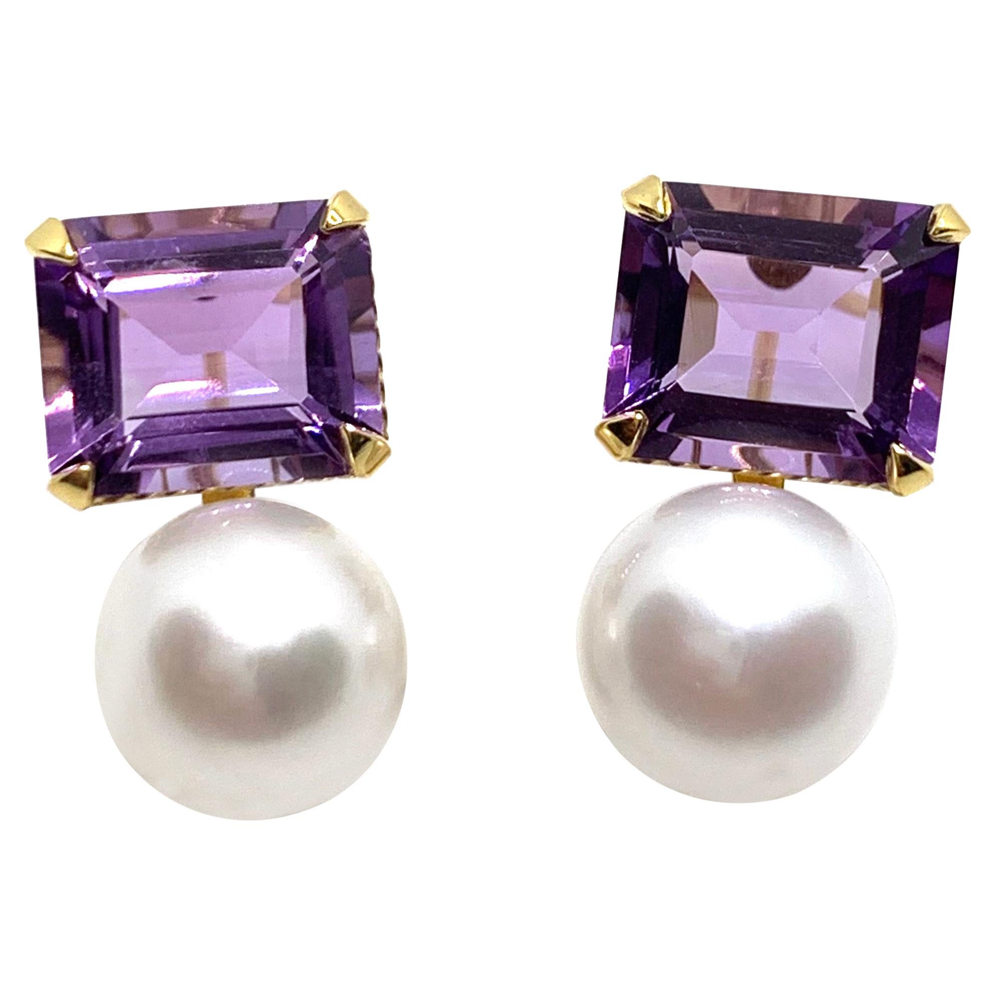 Ohrringe aus brasilianischem Amethyst und Süßwasserperlen im Smaragdschliff im Angebot
