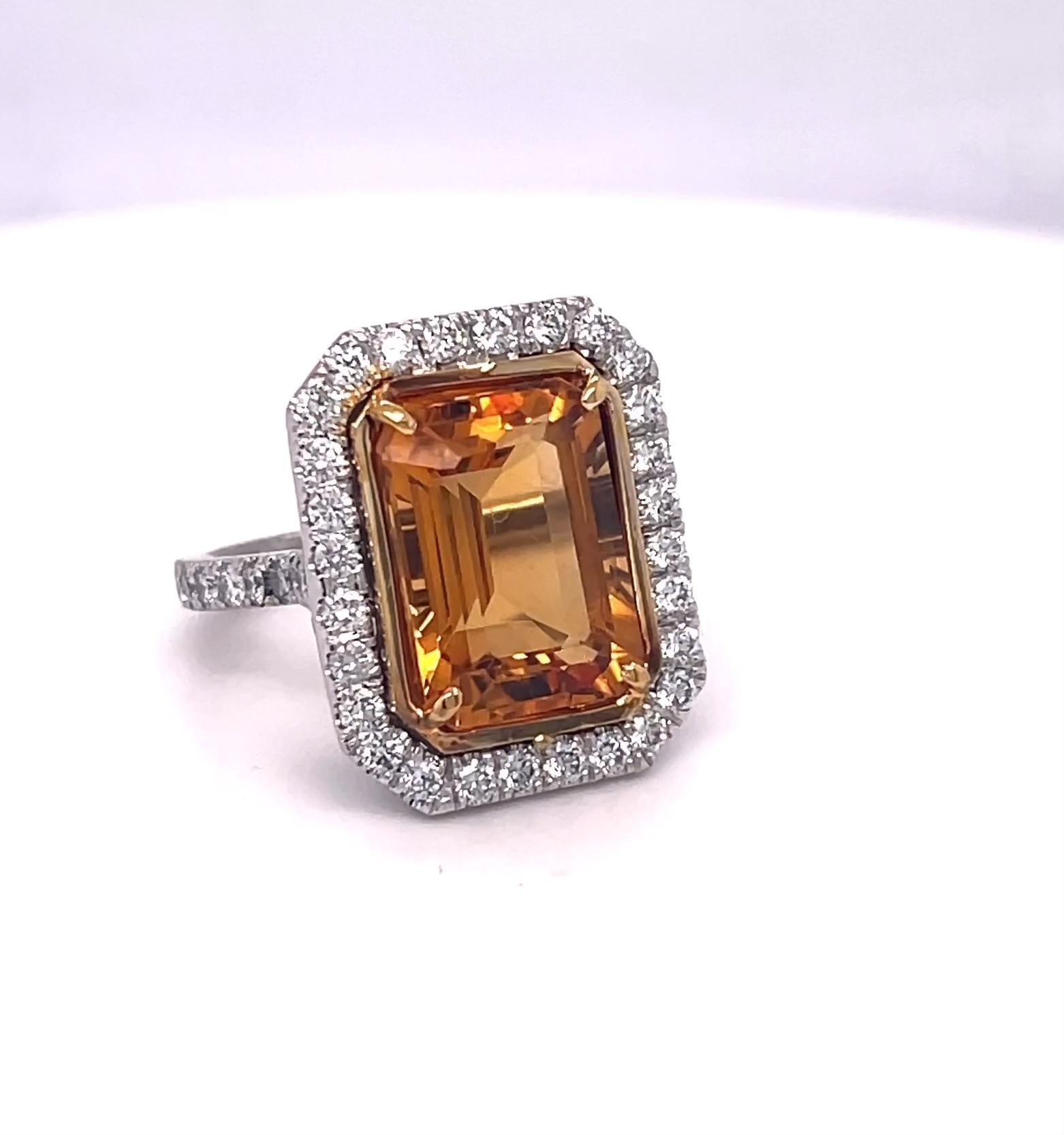 Contemporary Emerald Cut Citrine and Diamond 7.71 Carats Ring, Platinum / 18KYG For Sale