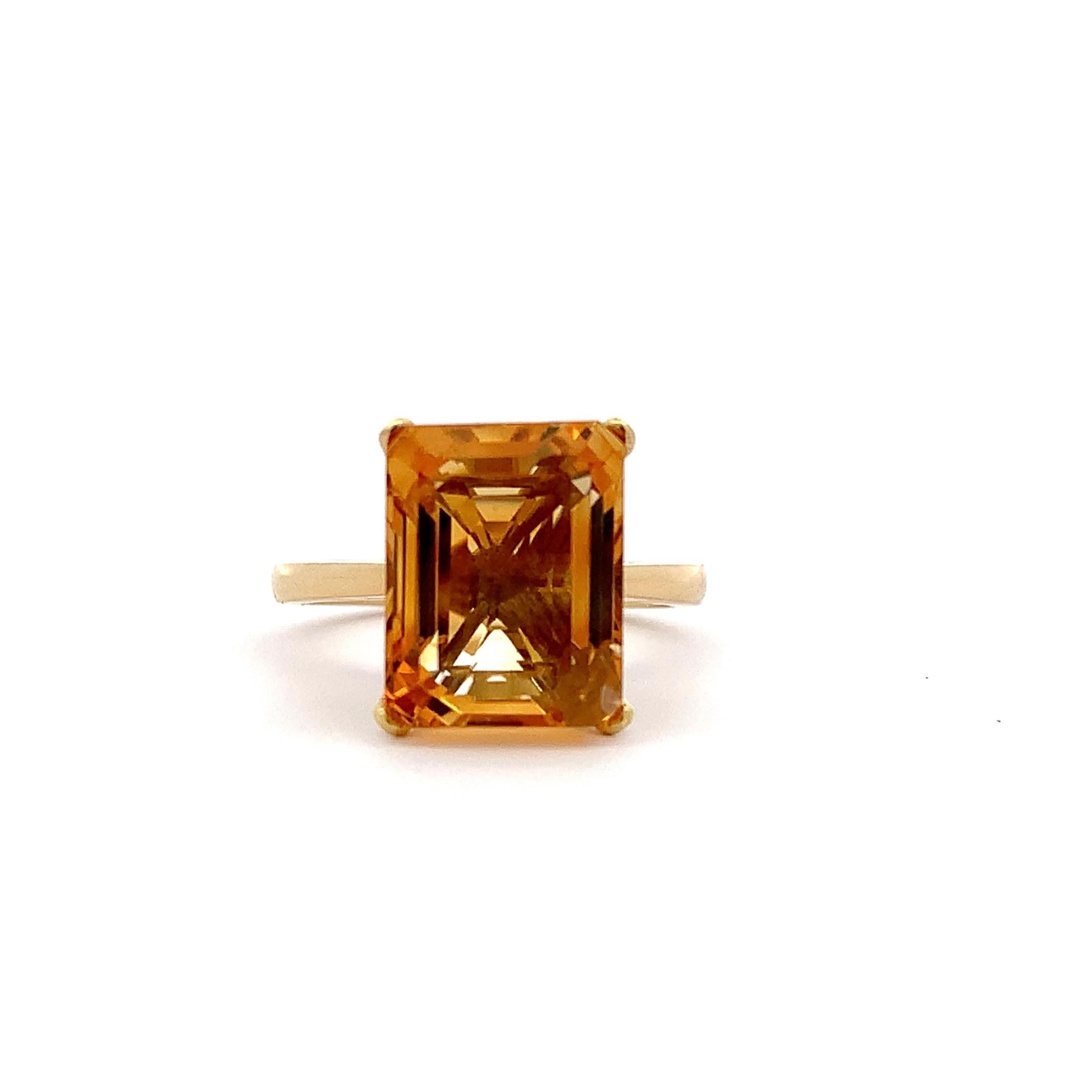 Taglio smeraldo Anello cocktail arancione con citrino taglio smeraldo in oro giallo 18k in vendita