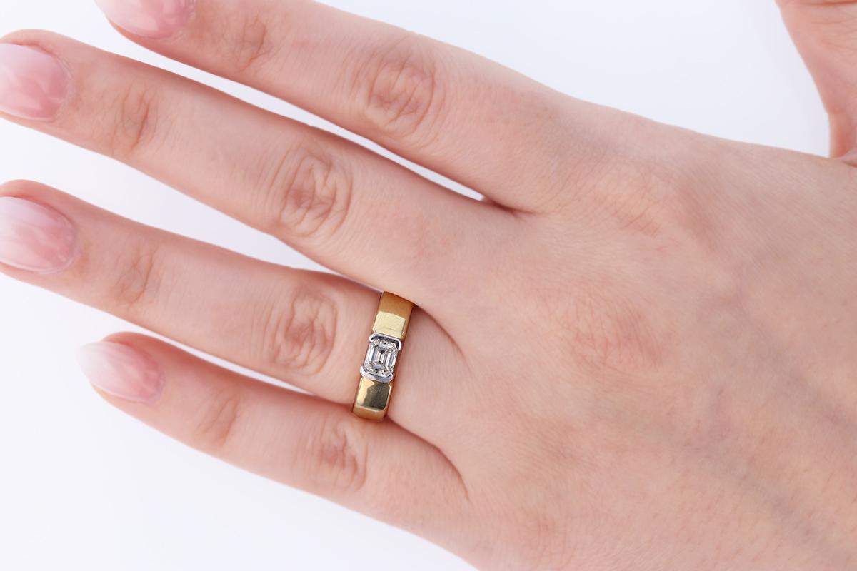Emerald Cut Diamond 14 Karat Gold Engagement Ring For Sale 1